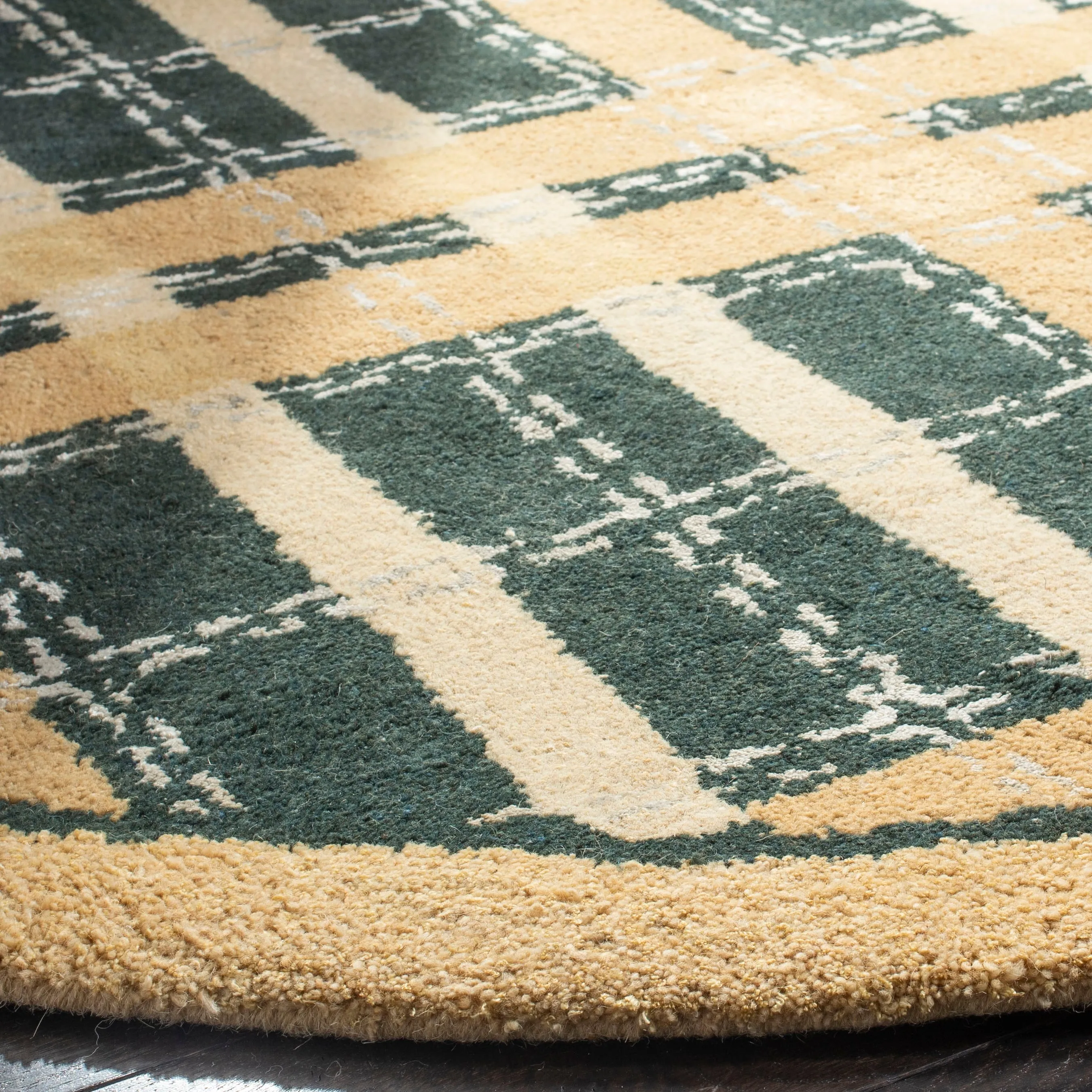 Martha Stewart by SAFAVIEH Colorweave Plaid Wool/ Viscose Rug