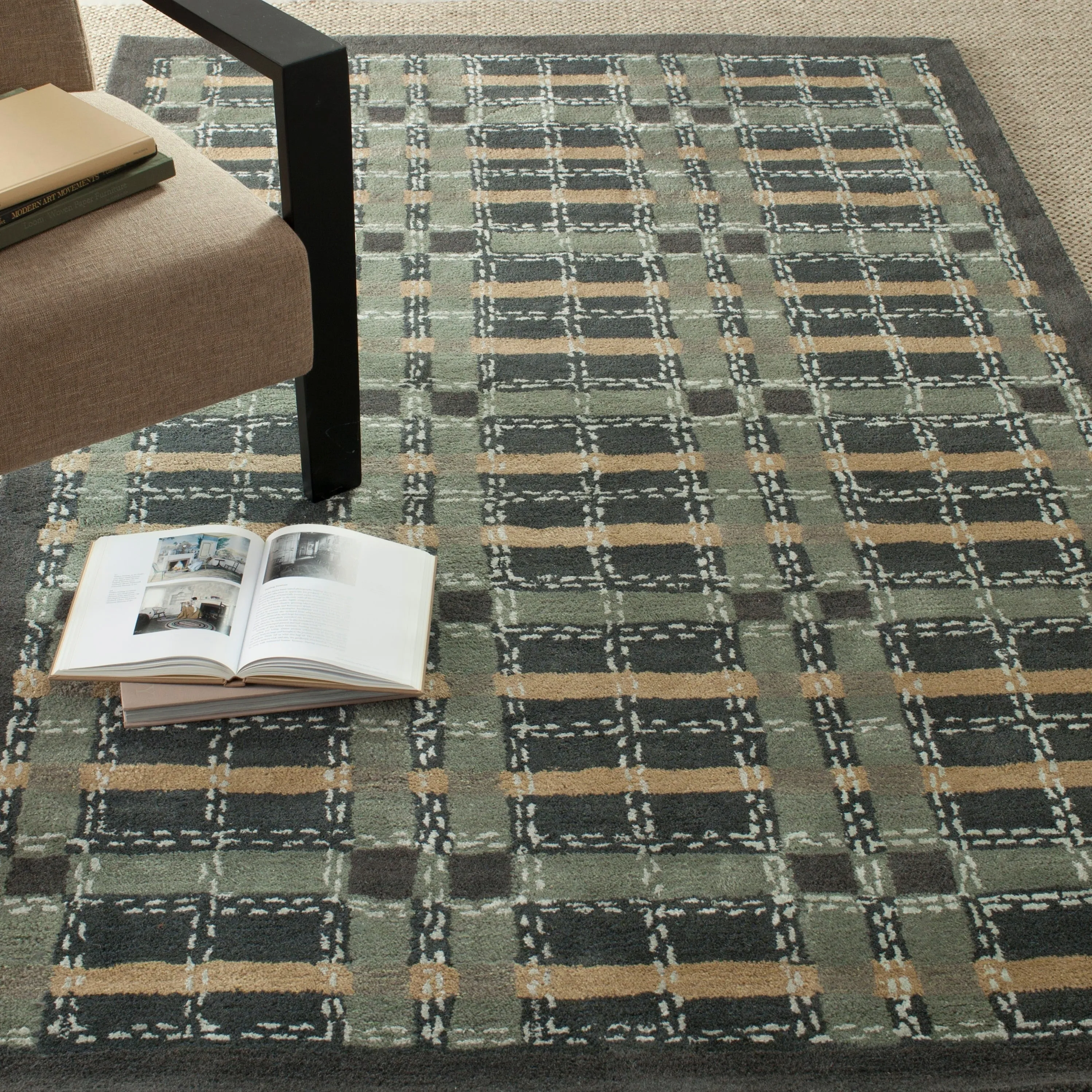 Martha Stewart by SAFAVIEH Colorweave Plaid Wool/ Viscose Rug