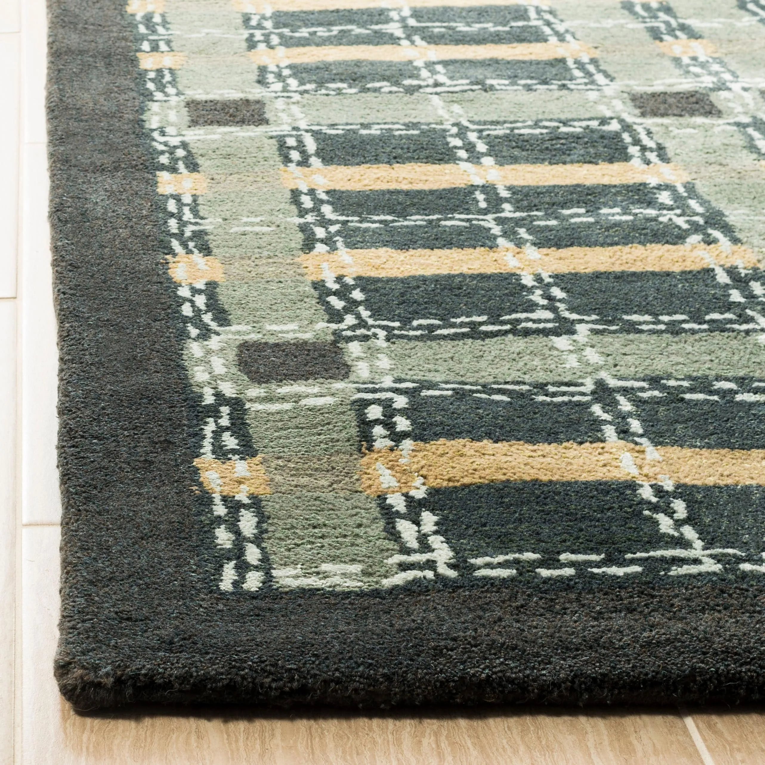Martha Stewart by SAFAVIEH Colorweave Plaid Wool/ Viscose Rug
