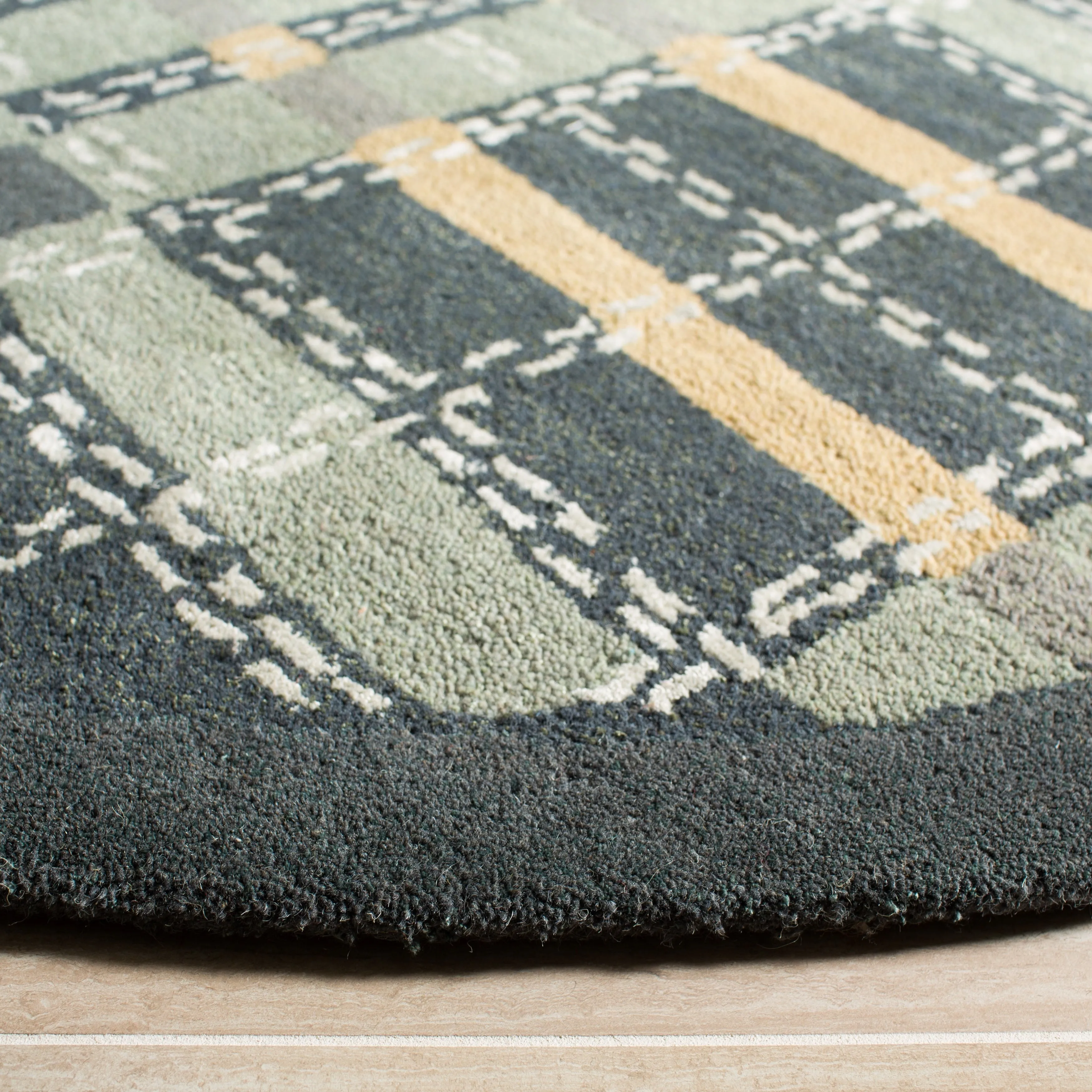 Martha Stewart by SAFAVIEH Colorweave Plaid Wool/ Viscose Rug