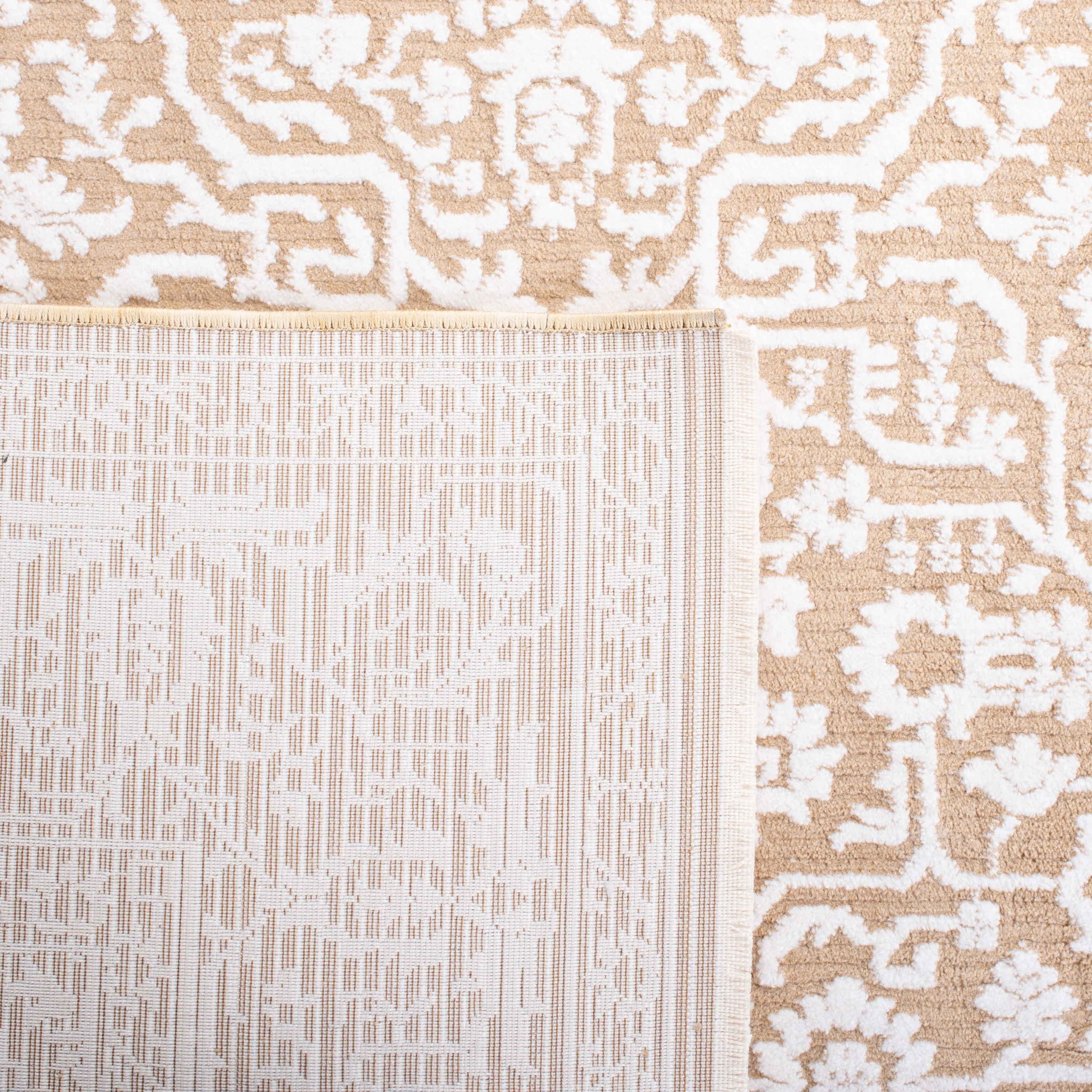 Martha Stewart by SAFAVIEH Kaatje Modern Rug
