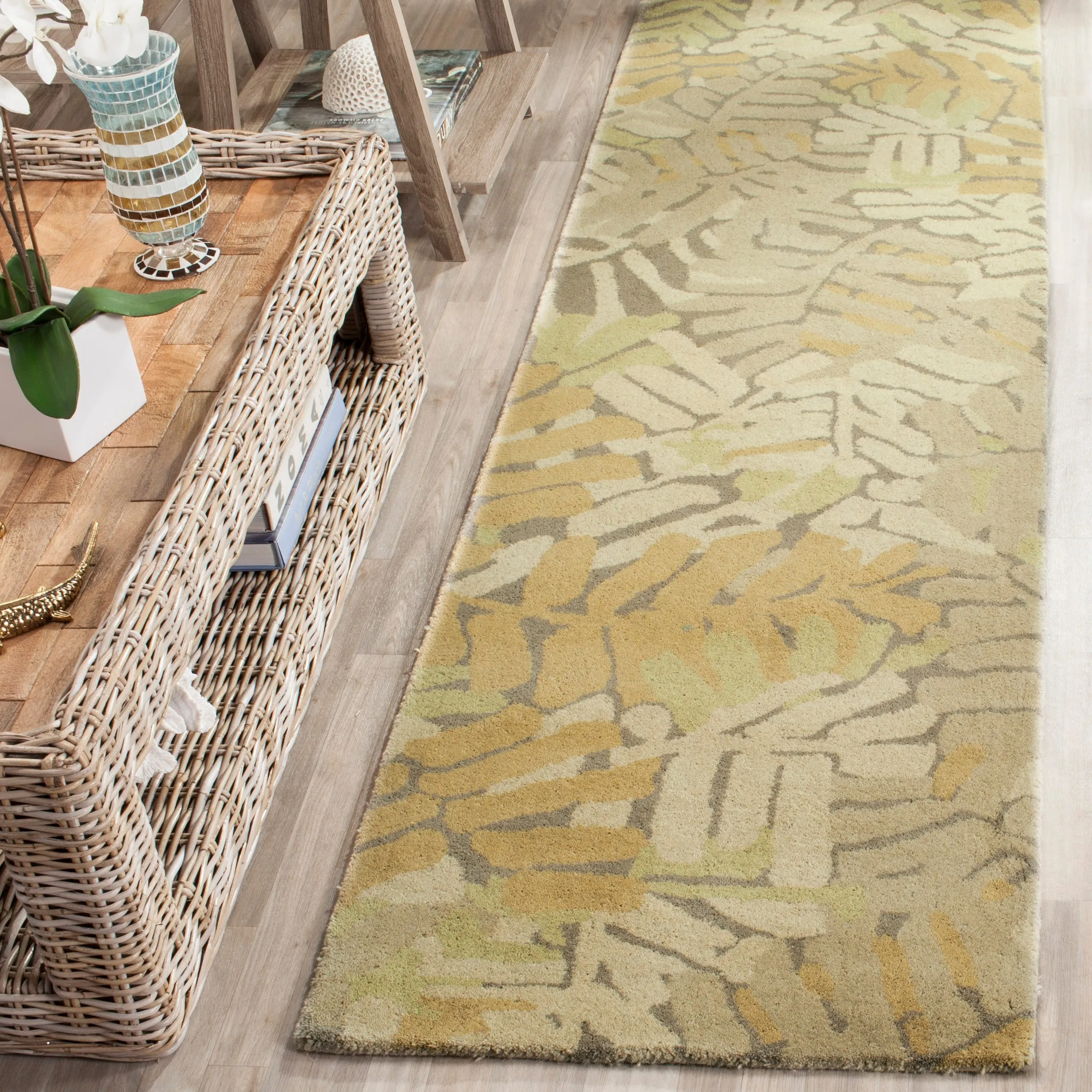 Martha Stewart by SAFAVIEH Palm Leaf Wool Rug