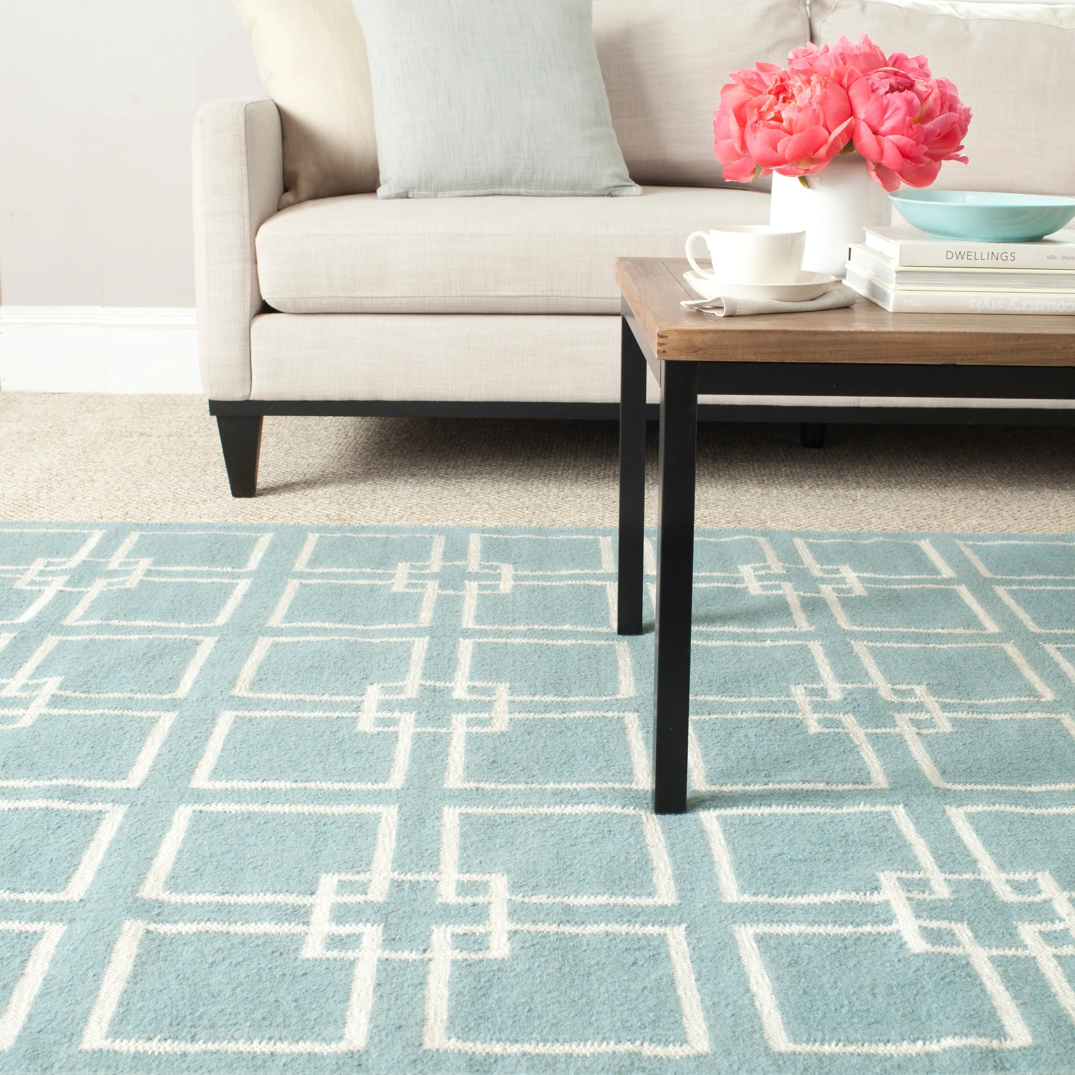 Martha Stewart by SAFAVIEH Square Dance Wool/ Banana Silk Rug