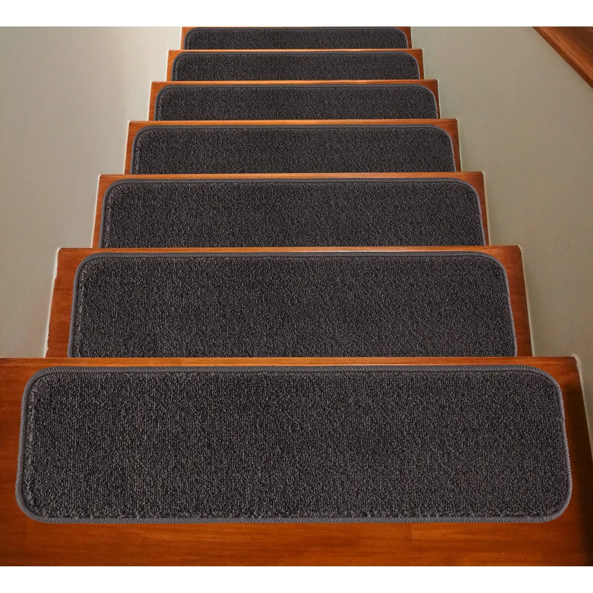 Mod-Arte Solo Collection Solid Color Stair Treads (Set of 7)