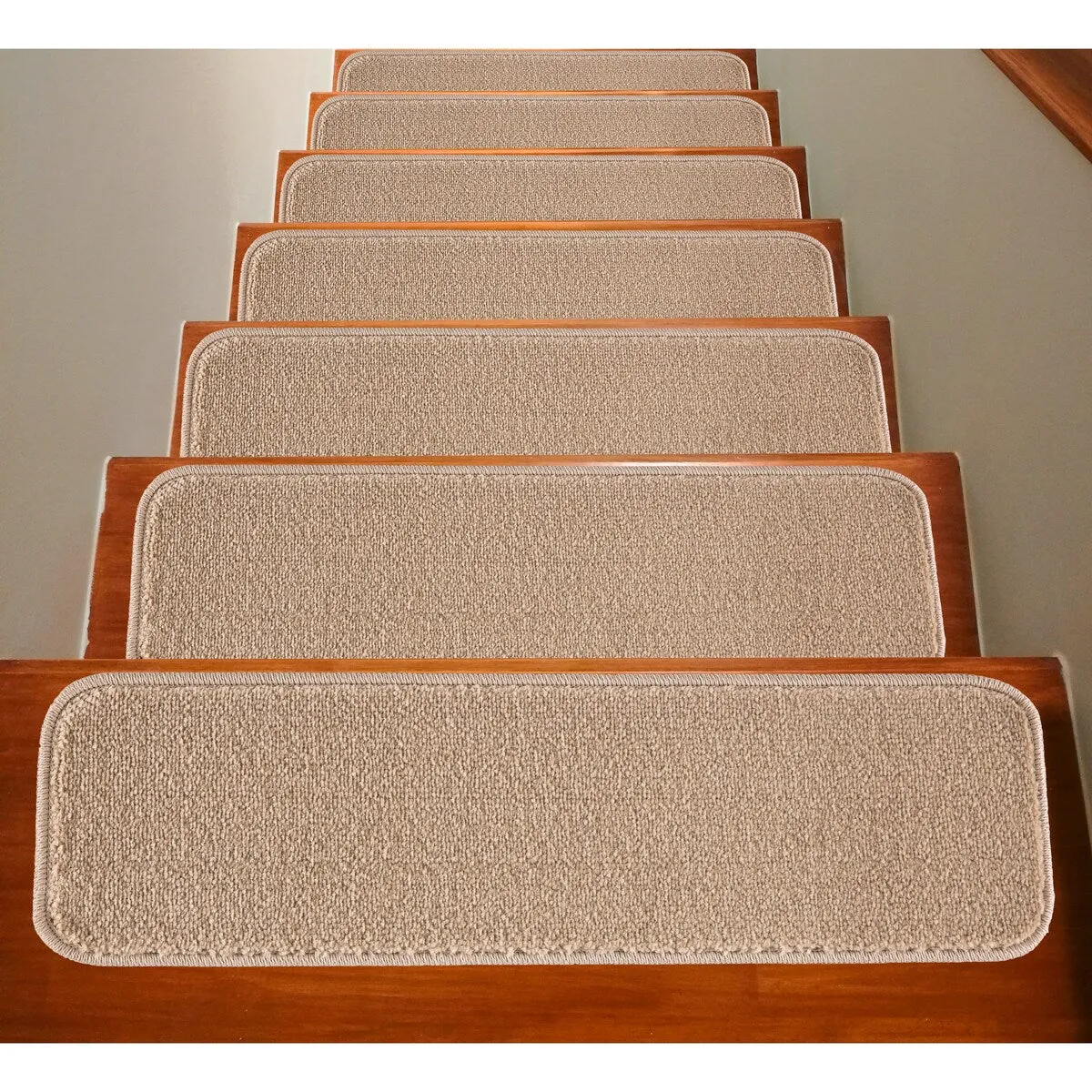 Mod-Arte Solo Collection Solid Color Stair Treads (Set of 7)