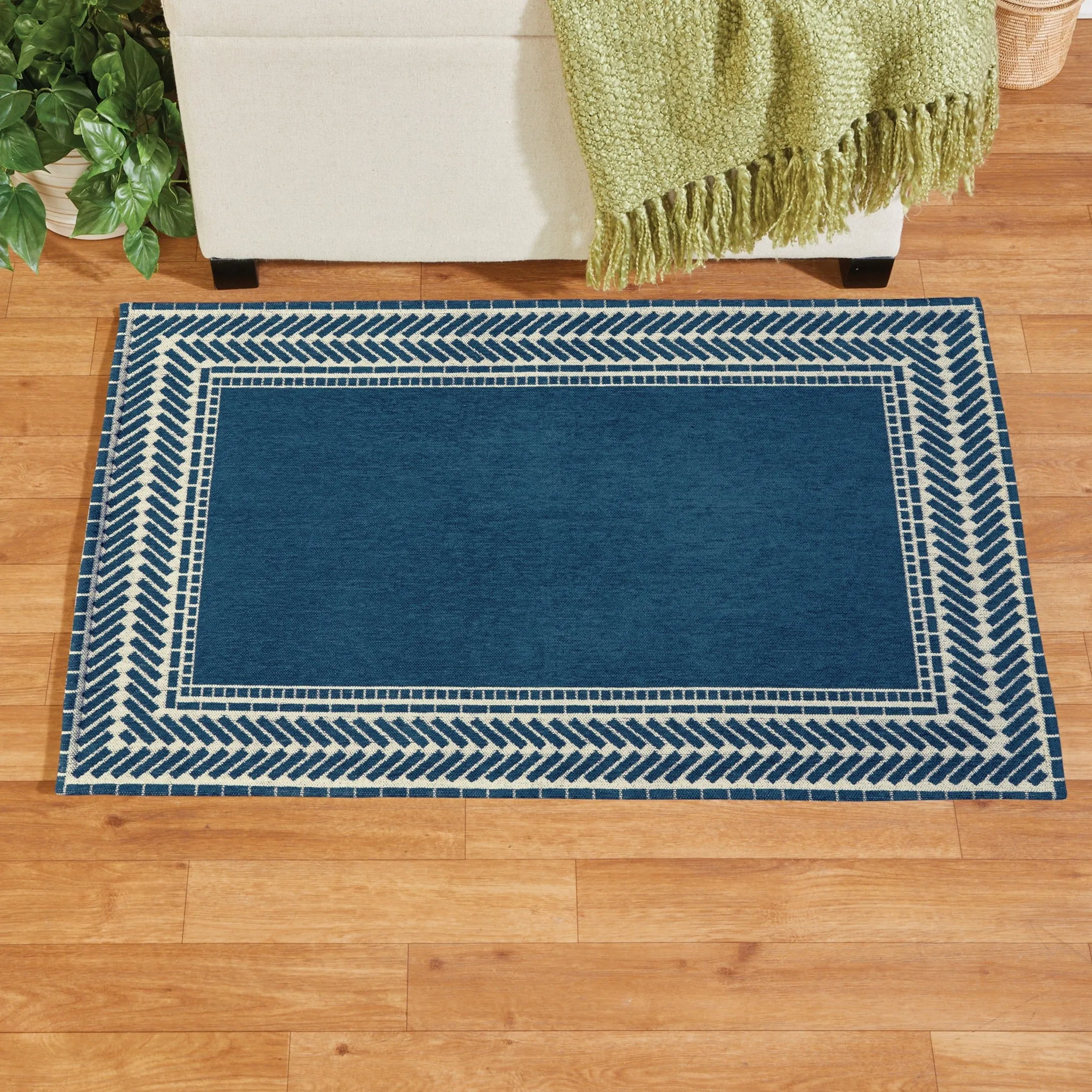 Modern Border Chenille Accent Rug