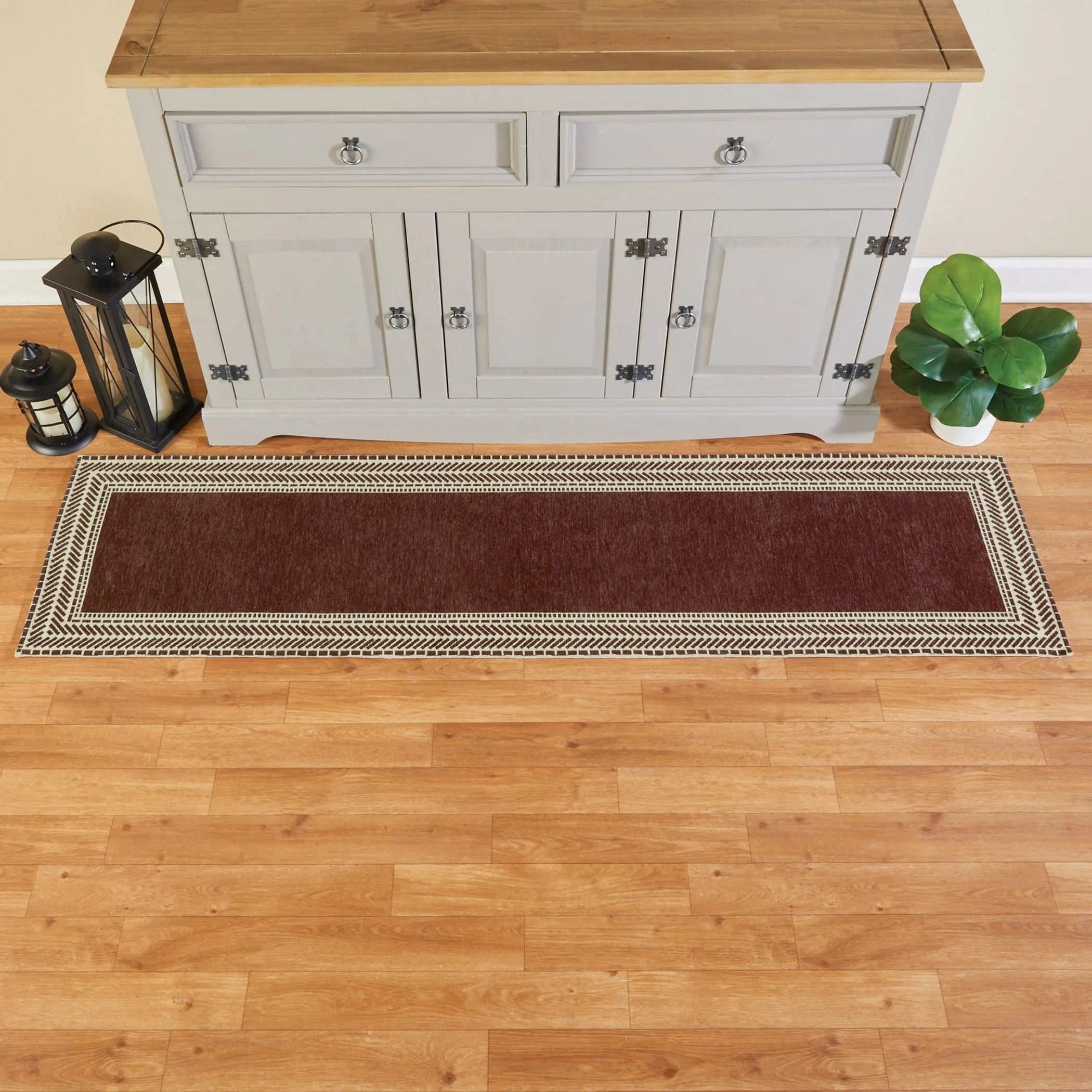 Modern Border Chenille Accent Rug
