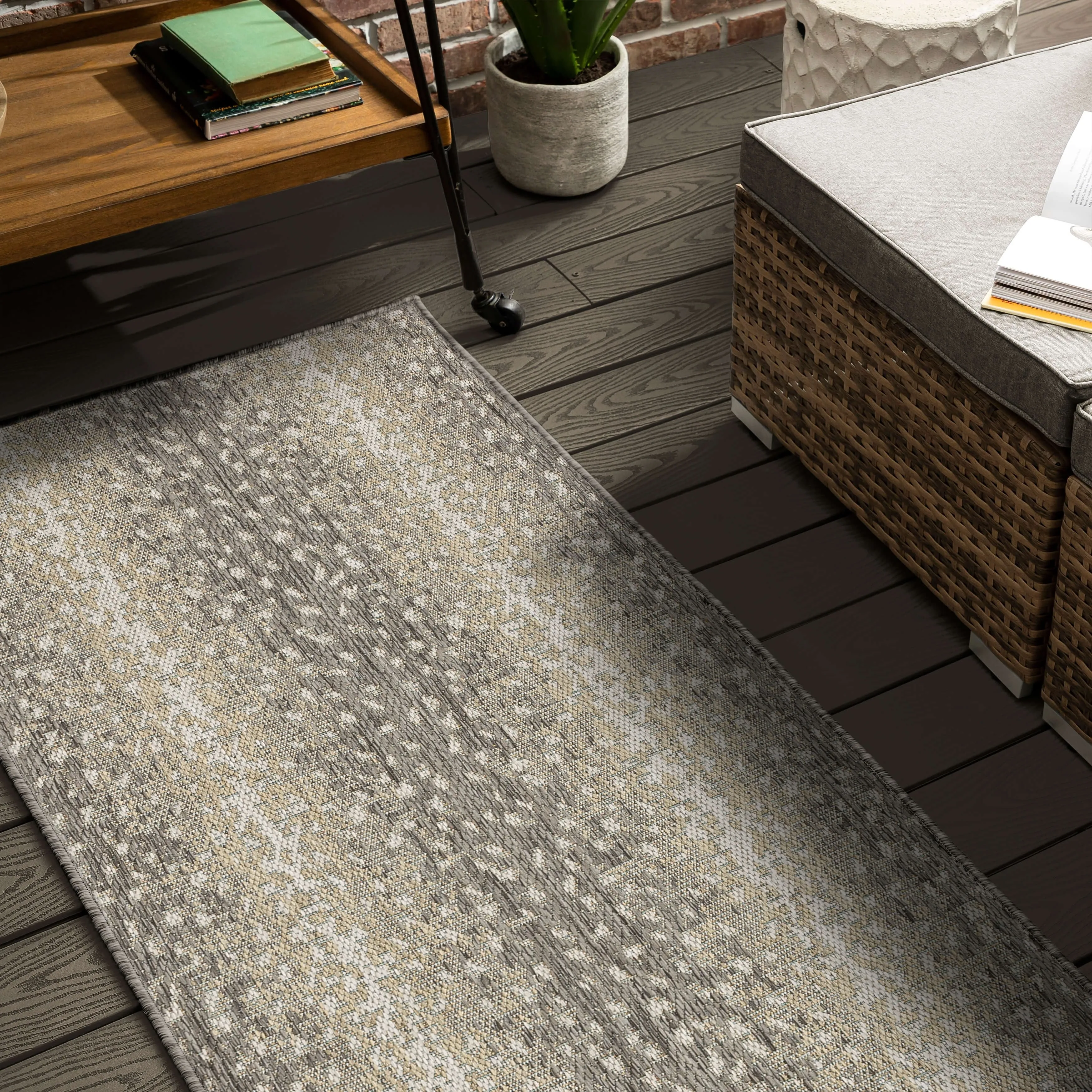 Mohawk Home Indoor/Outdoor Oribi Skin Animal Print Patio Area Rug