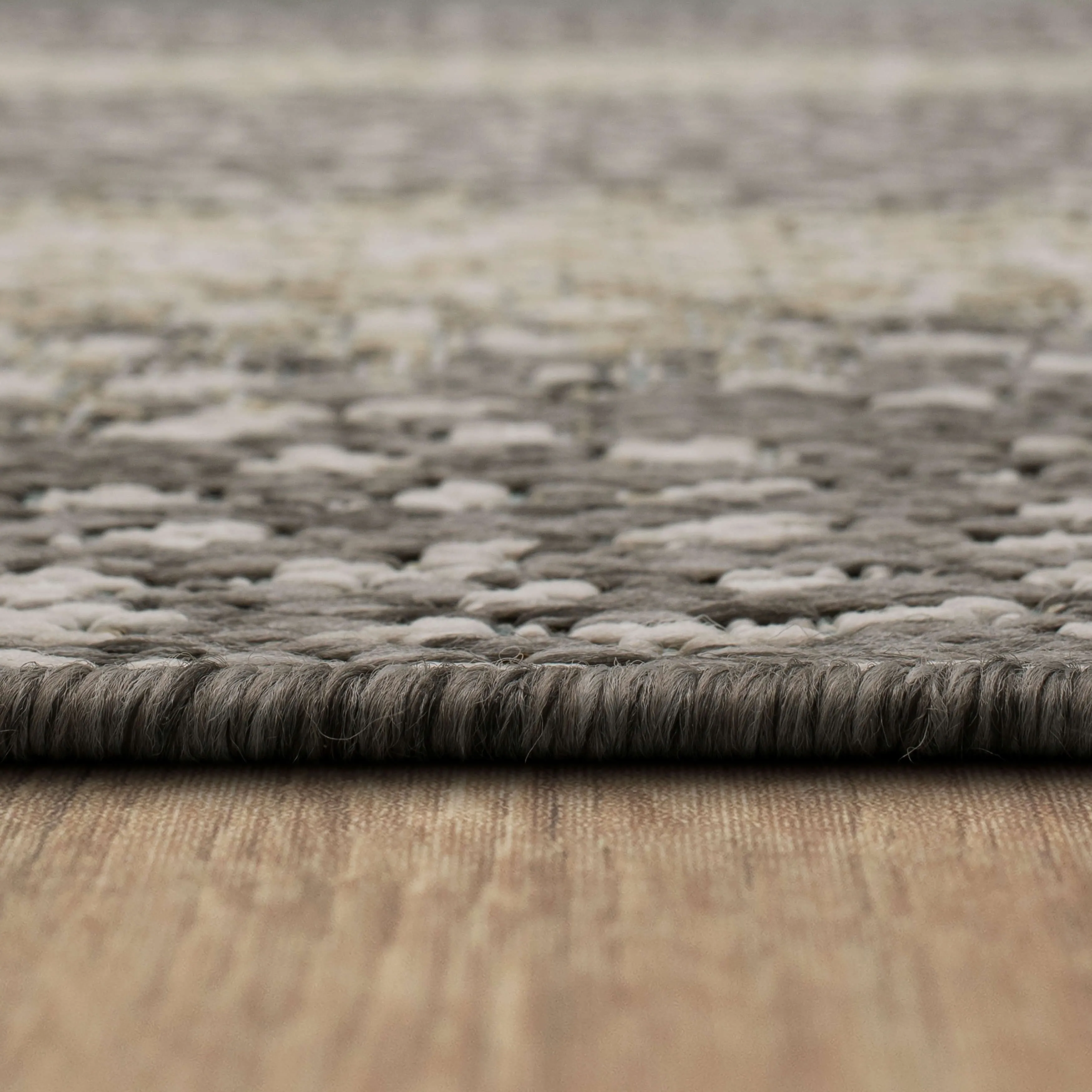 Mohawk Home Indoor/Outdoor Oribi Skin Animal Print Patio Area Rug