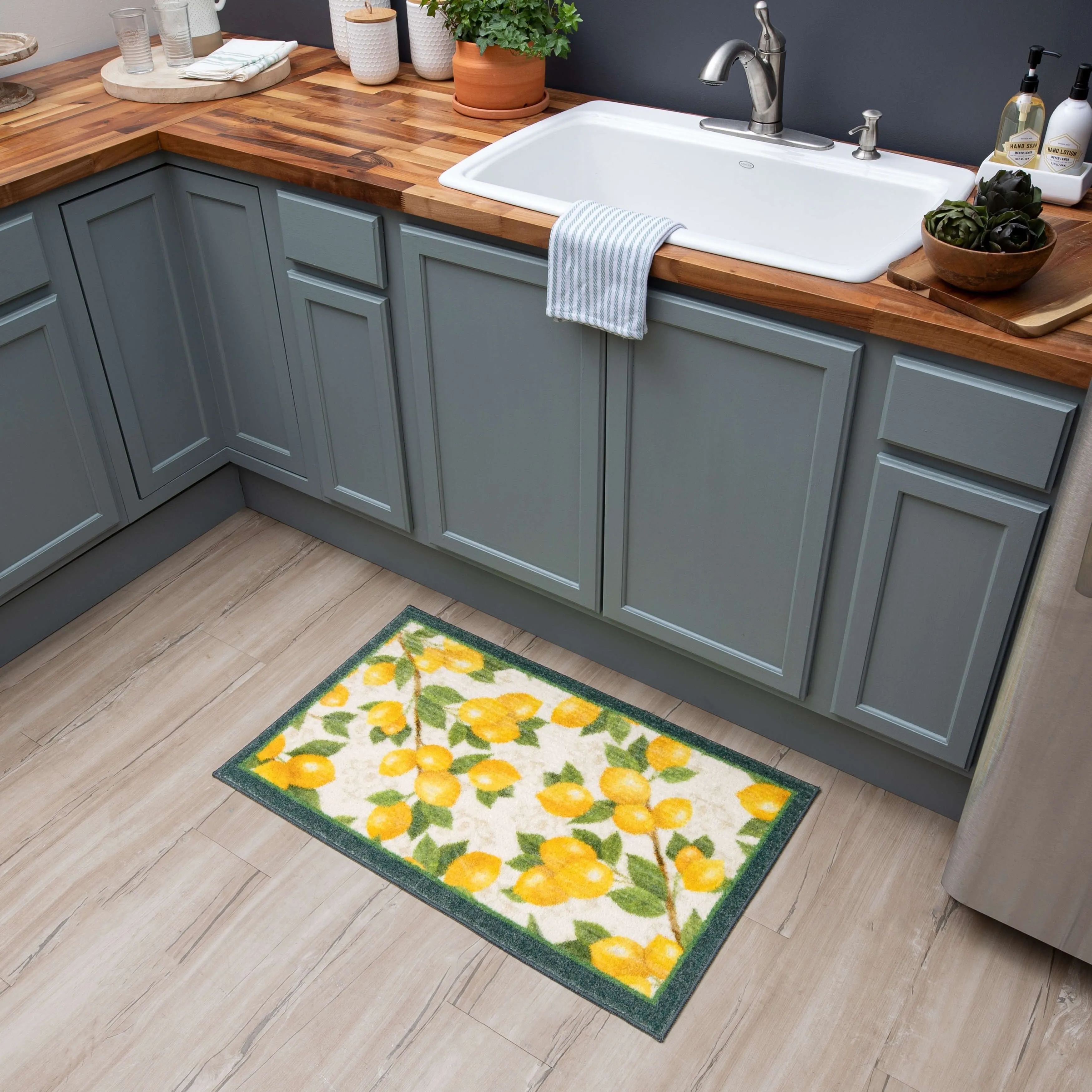 Mohawk Home Lemon Grove Accent Kitchen Mat