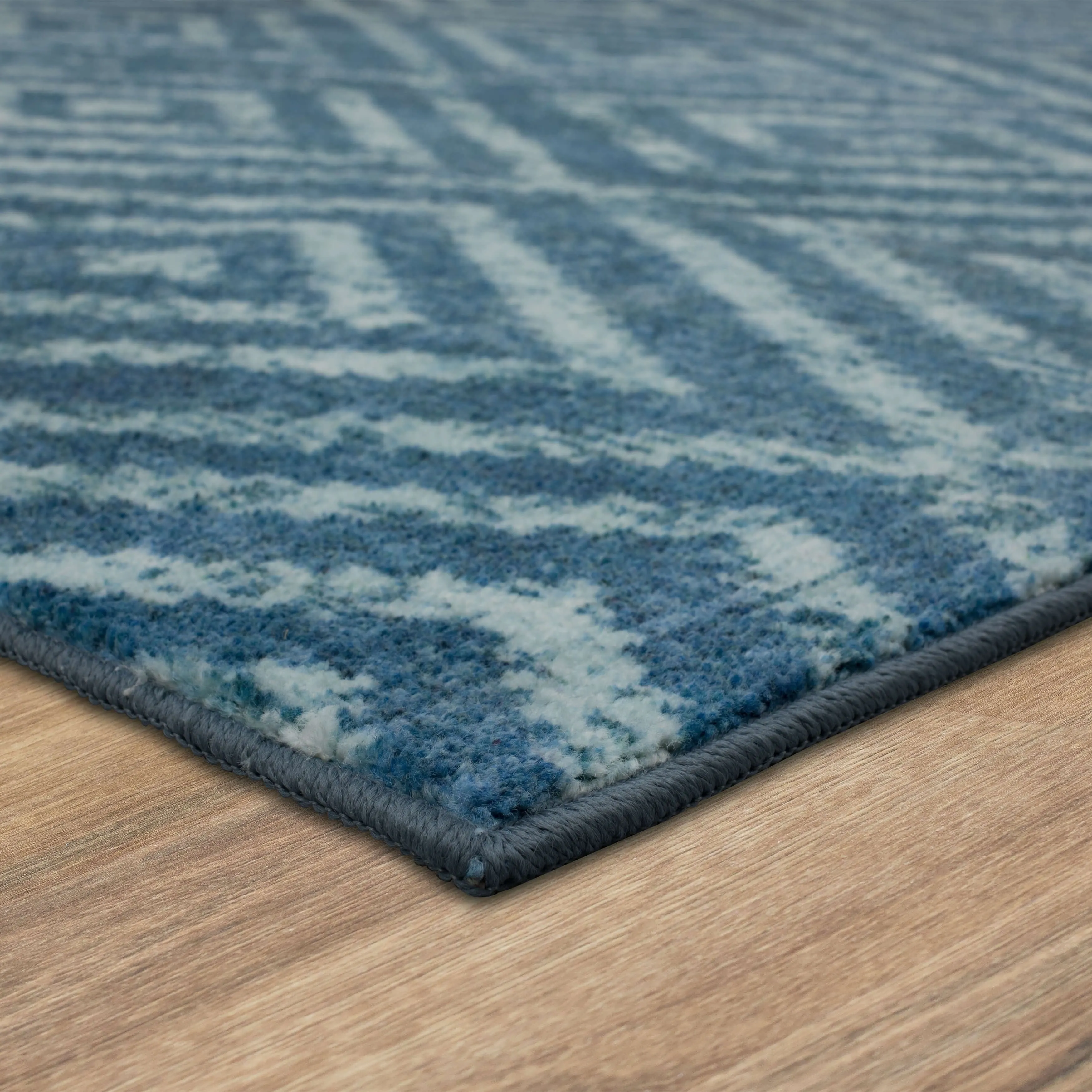 Mohawk Home Teal Geometric Distressed Diamond Area Rug