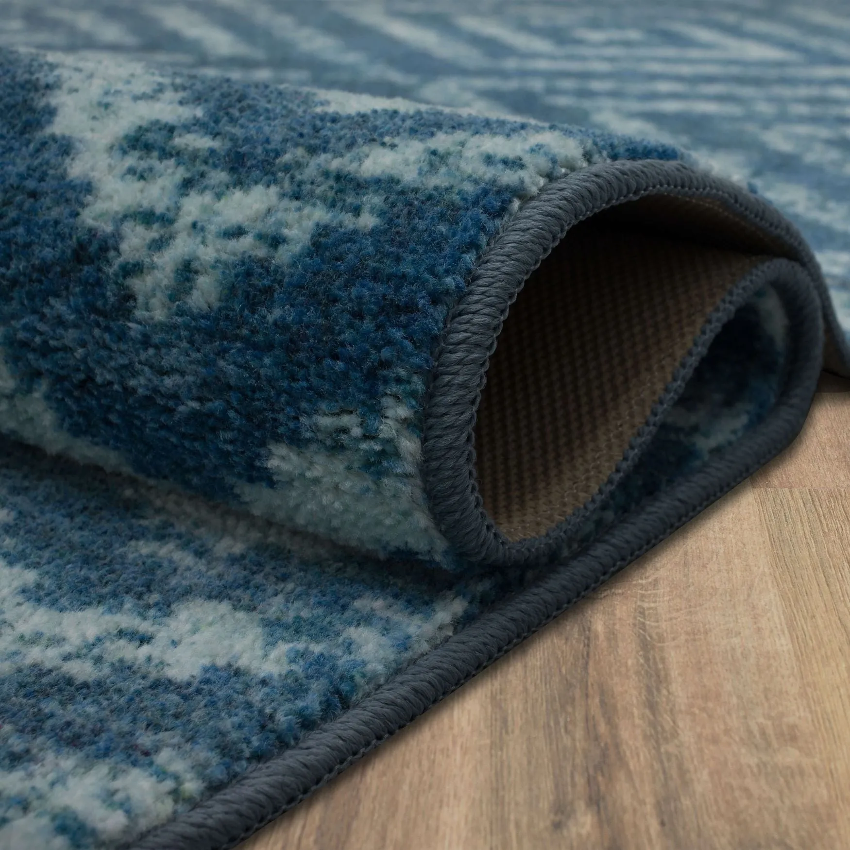Mohawk Home Teal Geometric Distressed Diamond Area Rug