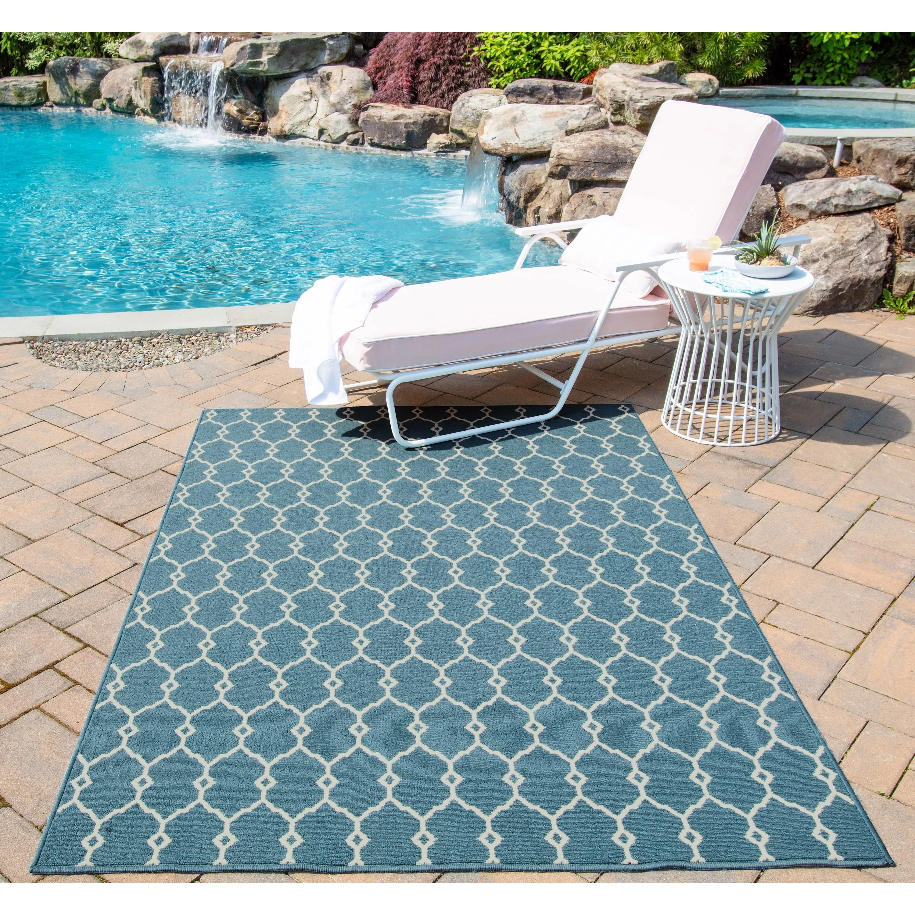 Momeni Baja Trellis Indoor Outdoor Rug