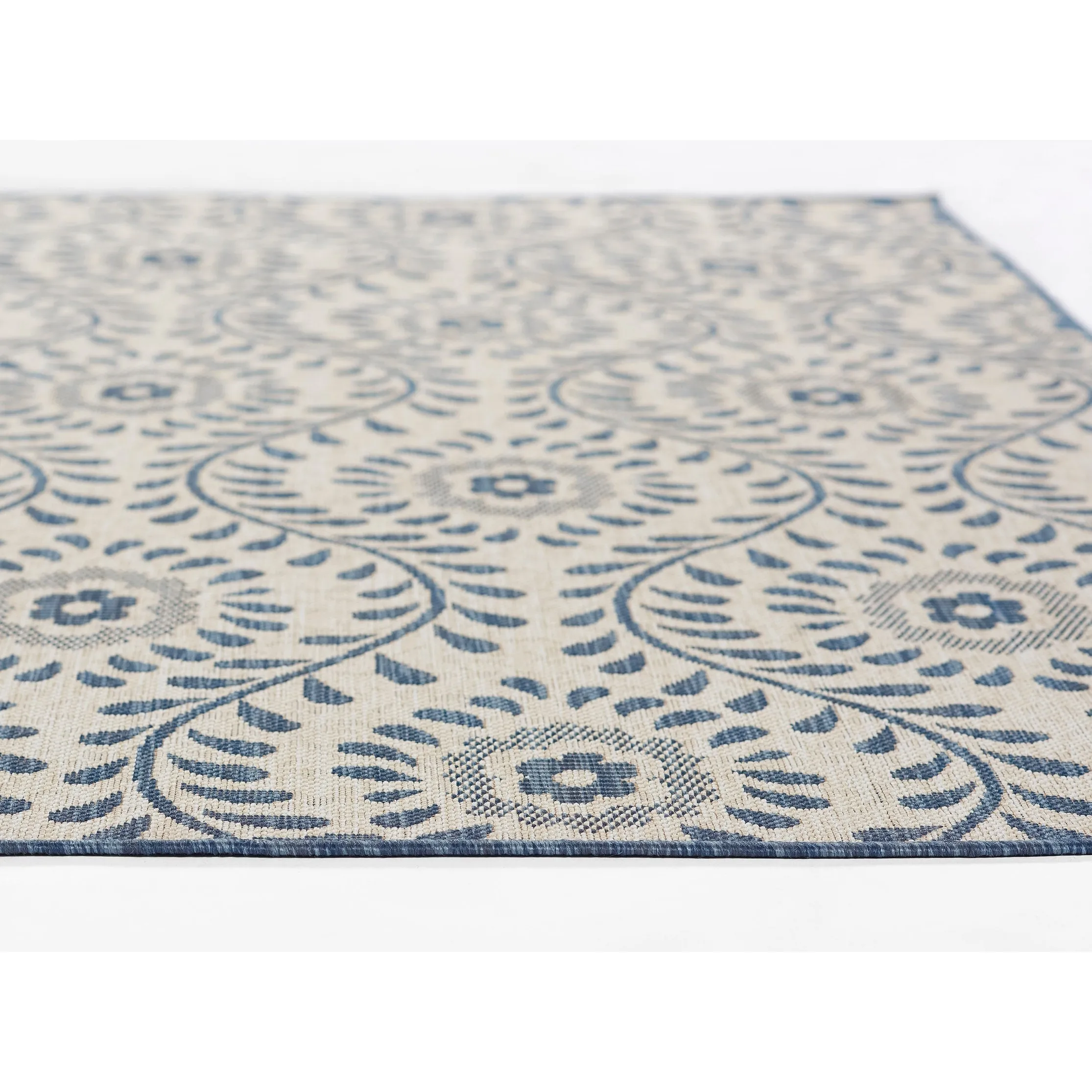 Momeni Riviera Floral Indoor Outdoor Rug