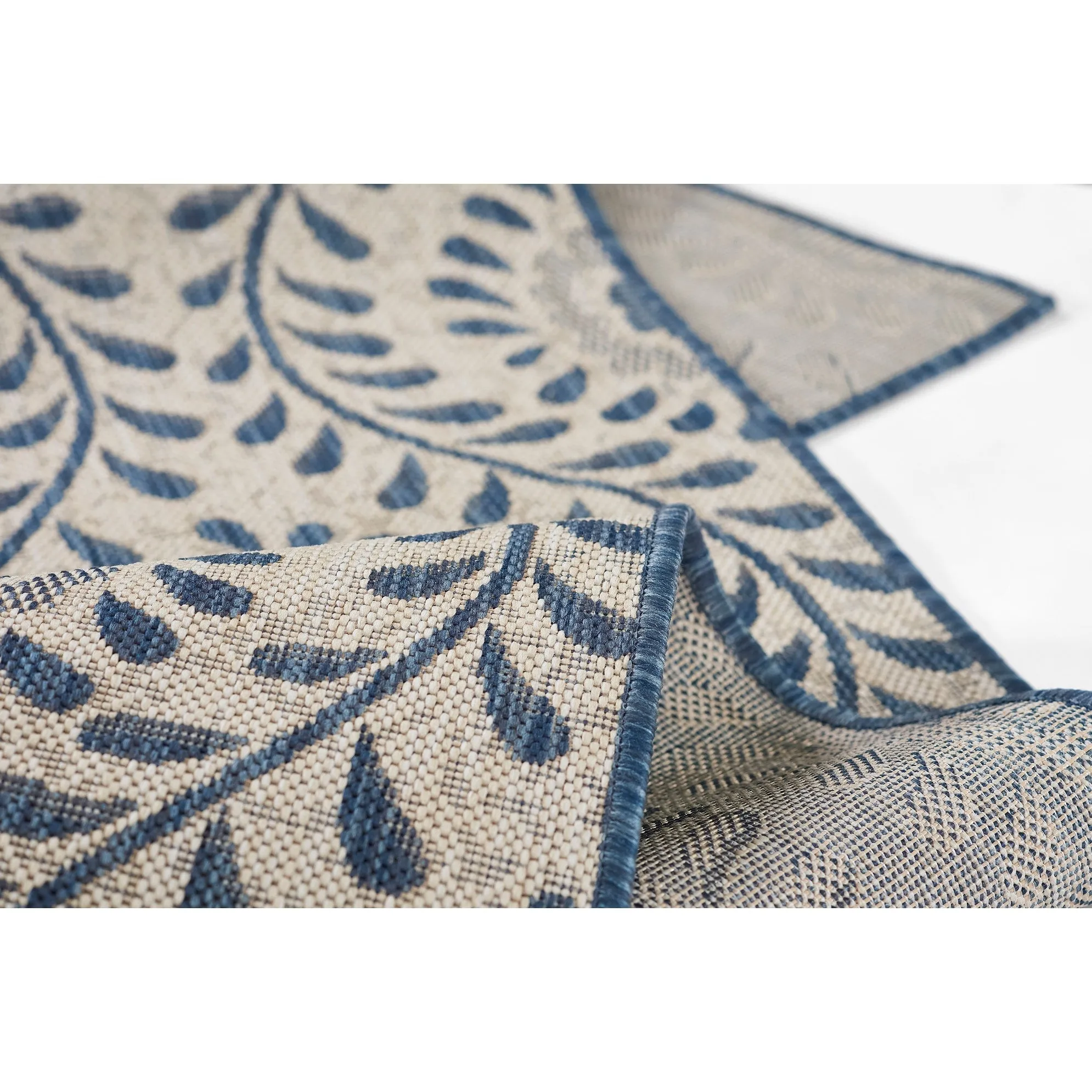 Momeni Riviera Floral Indoor Outdoor Rug