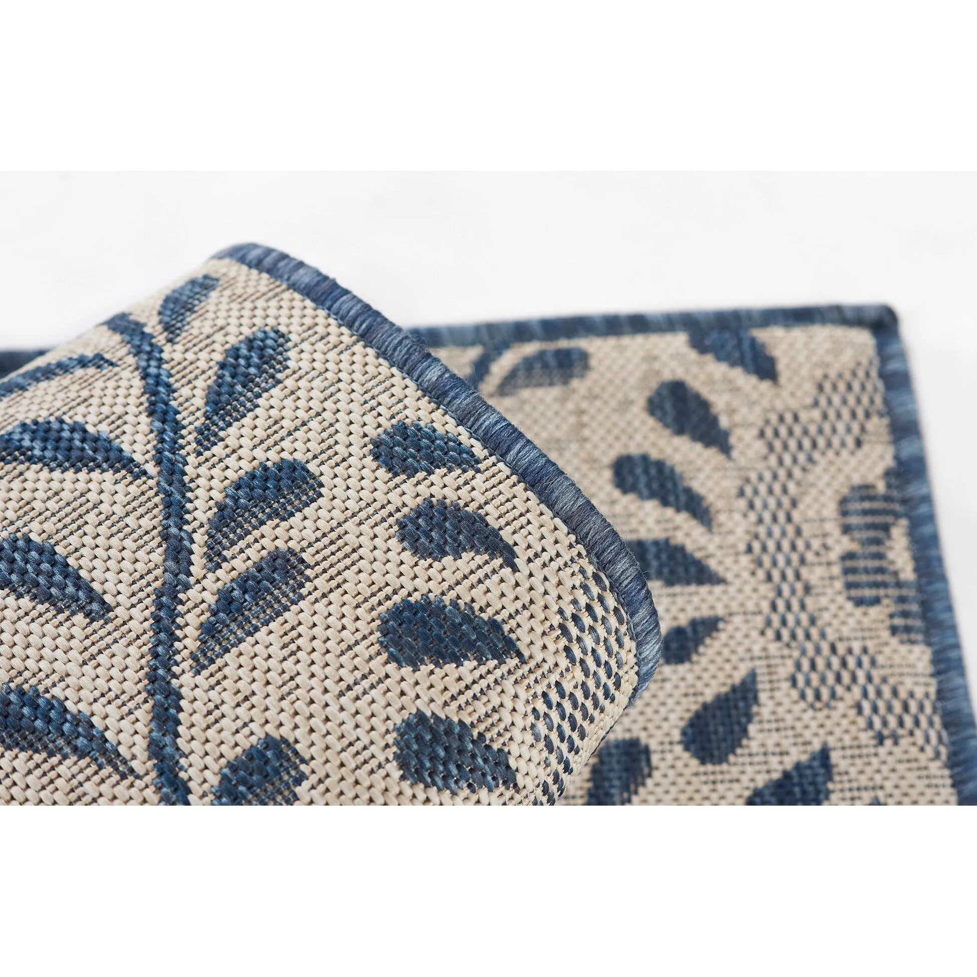 Momeni Riviera Floral Indoor Outdoor Rug