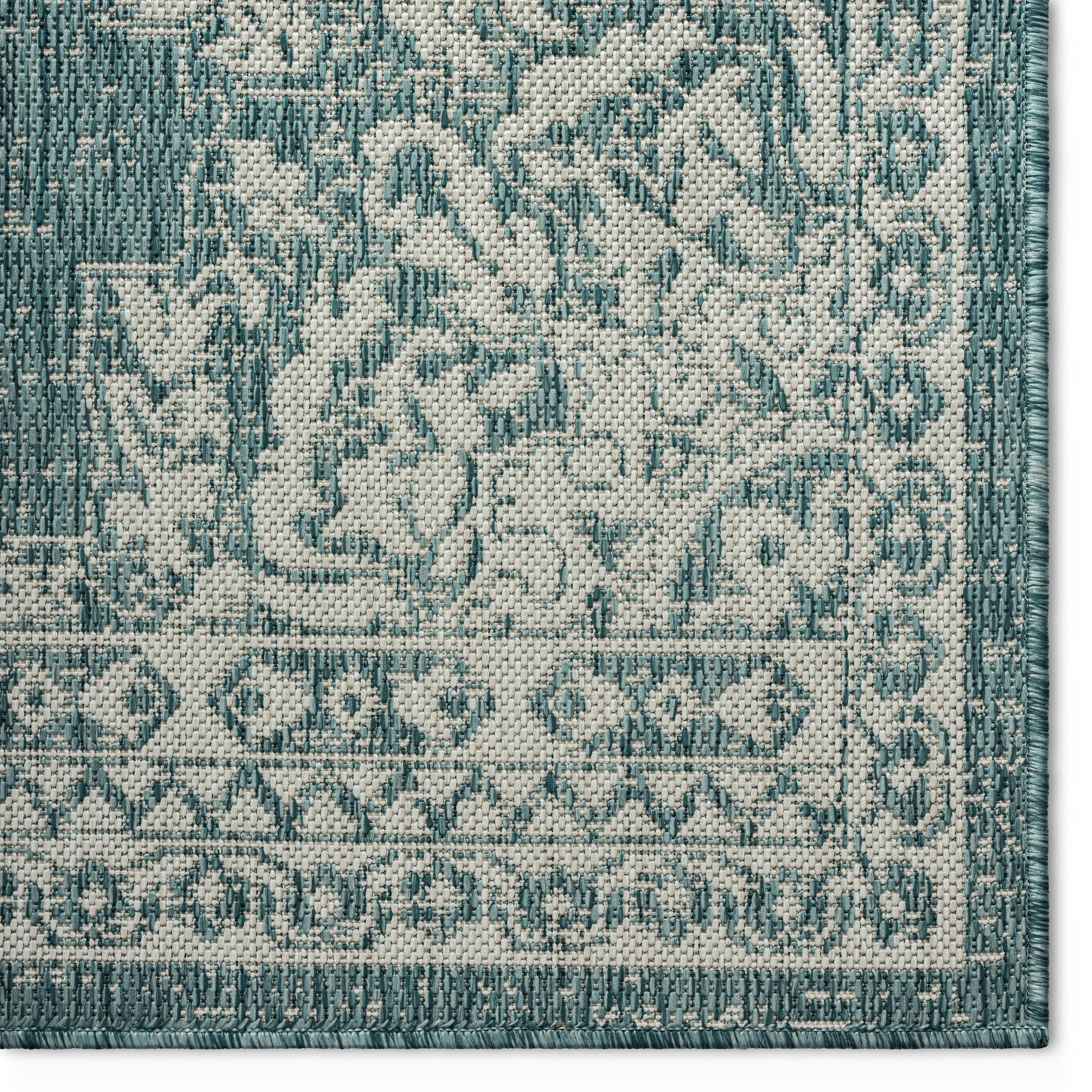 Nicole Miller Patio Country Azalea Indoor/Outdoor Area Rug