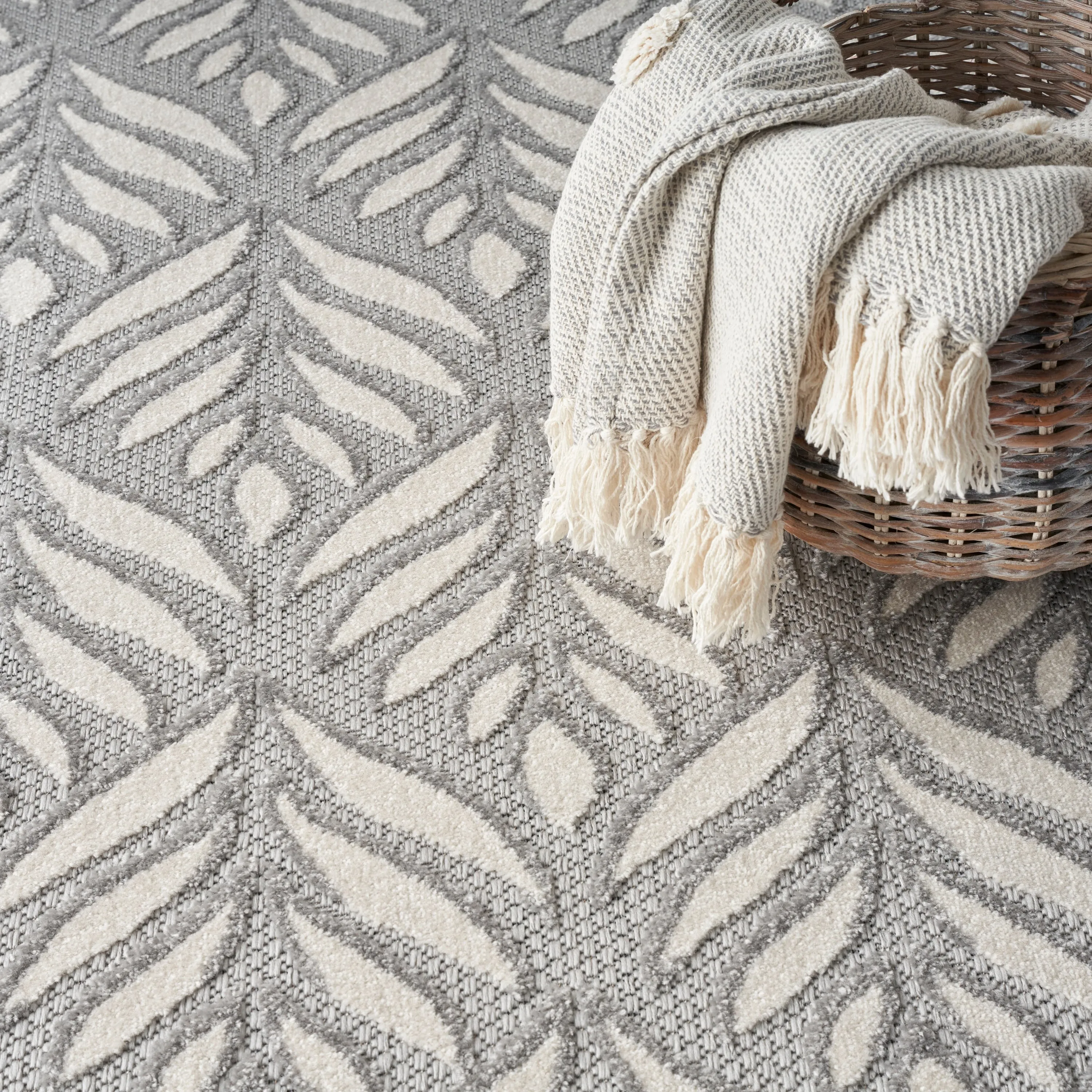 Nourison Aloha Indoor/Outdoor Nature Area Rug
