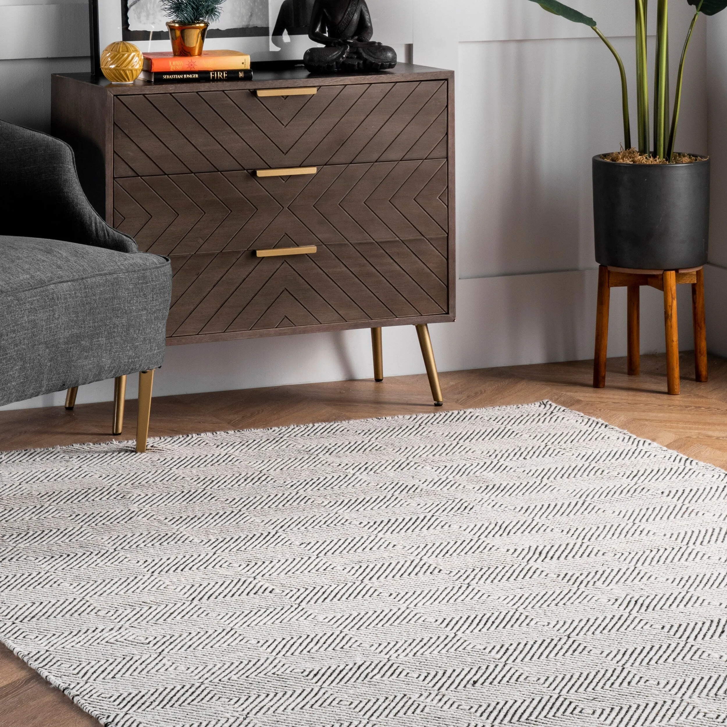 Nuloom Ago Geometric Wool Area Rug