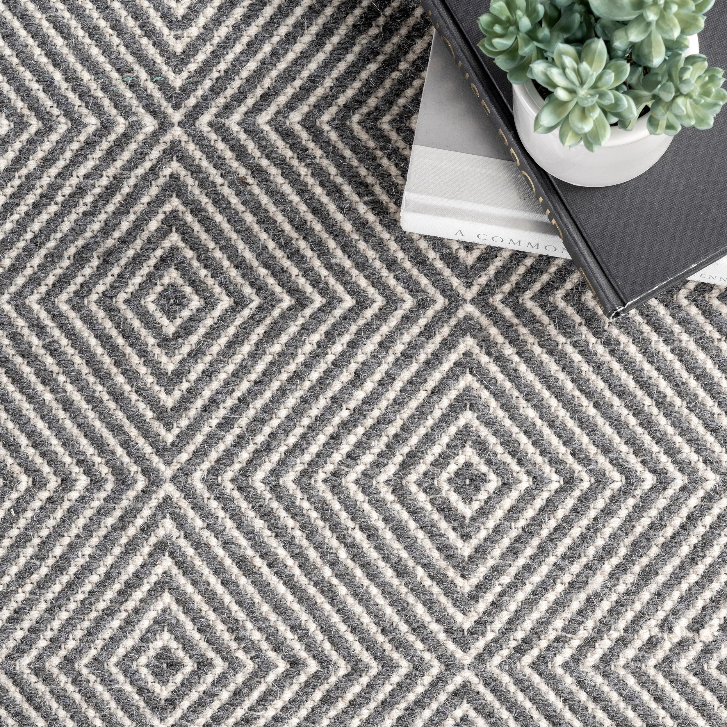 Nuloom Ago Geometric Wool Area Rug