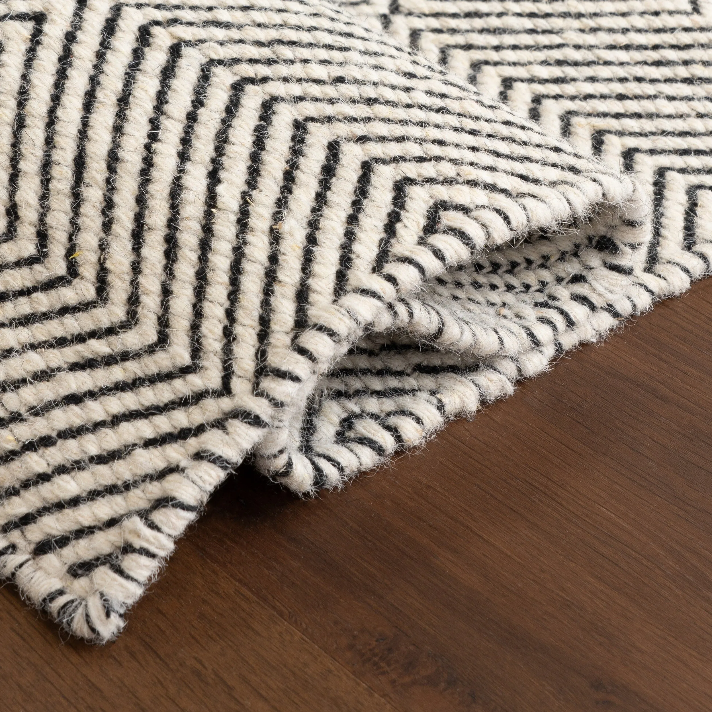 Nuloom Ago Geometric Wool Area Rug