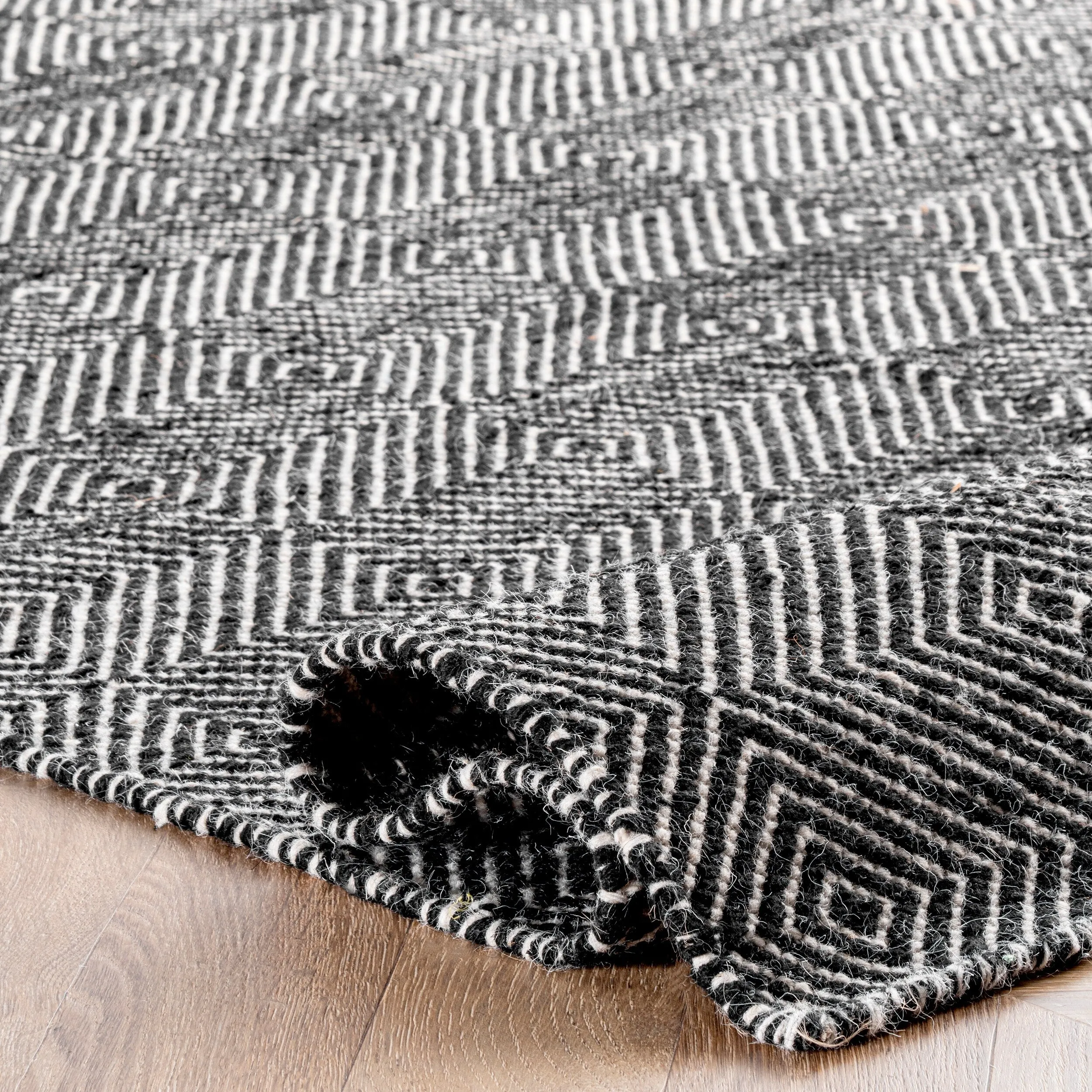 Nuloom Ago Geometric Wool Area Rug