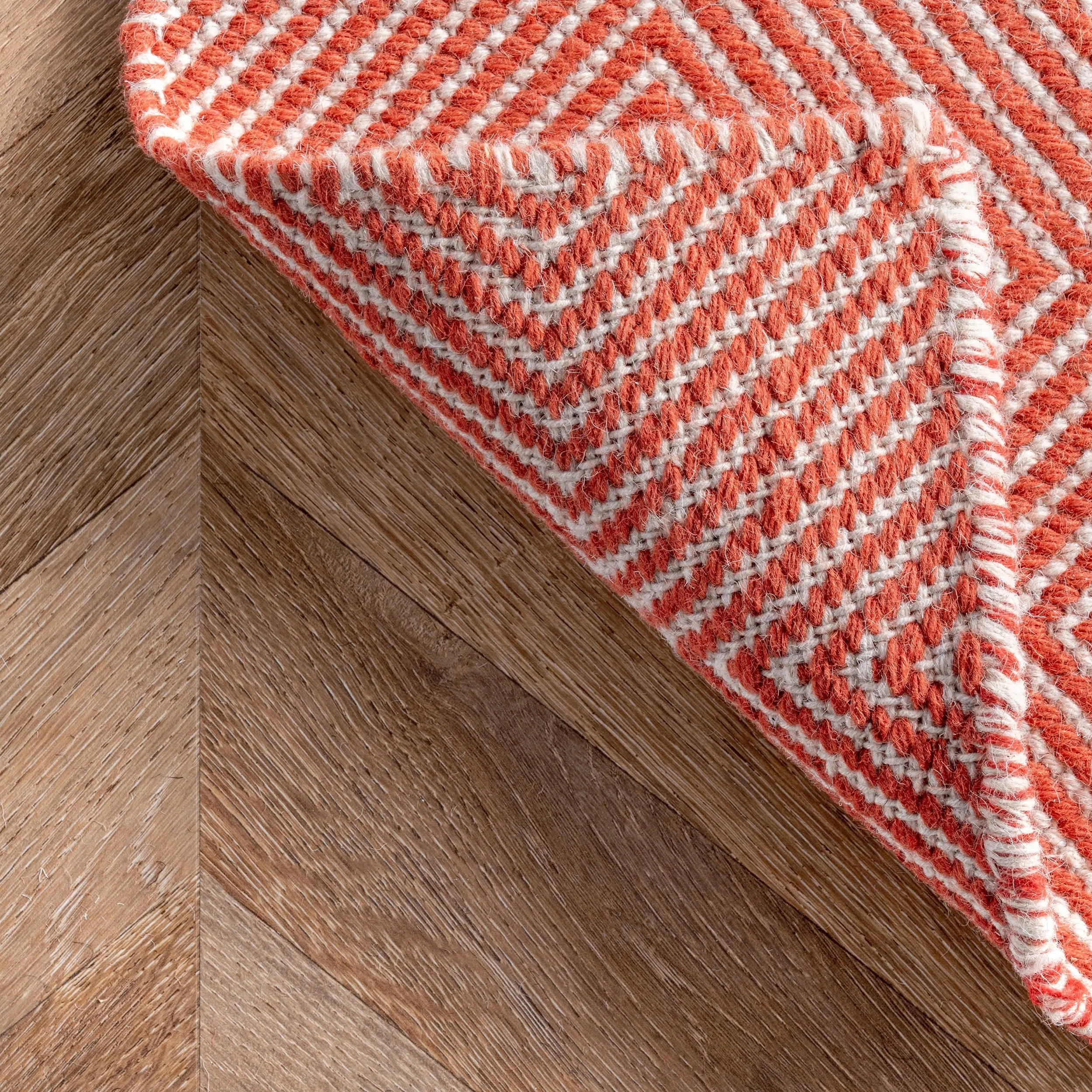 Nuloom Ago Geometric Wool Area Rug
