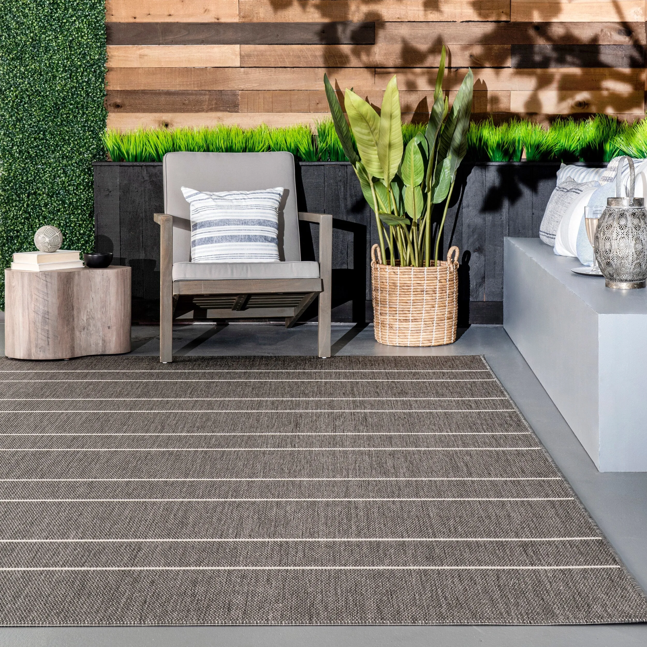 Nuloom Alaina Indoor/Outdoor Striped Area Rug
