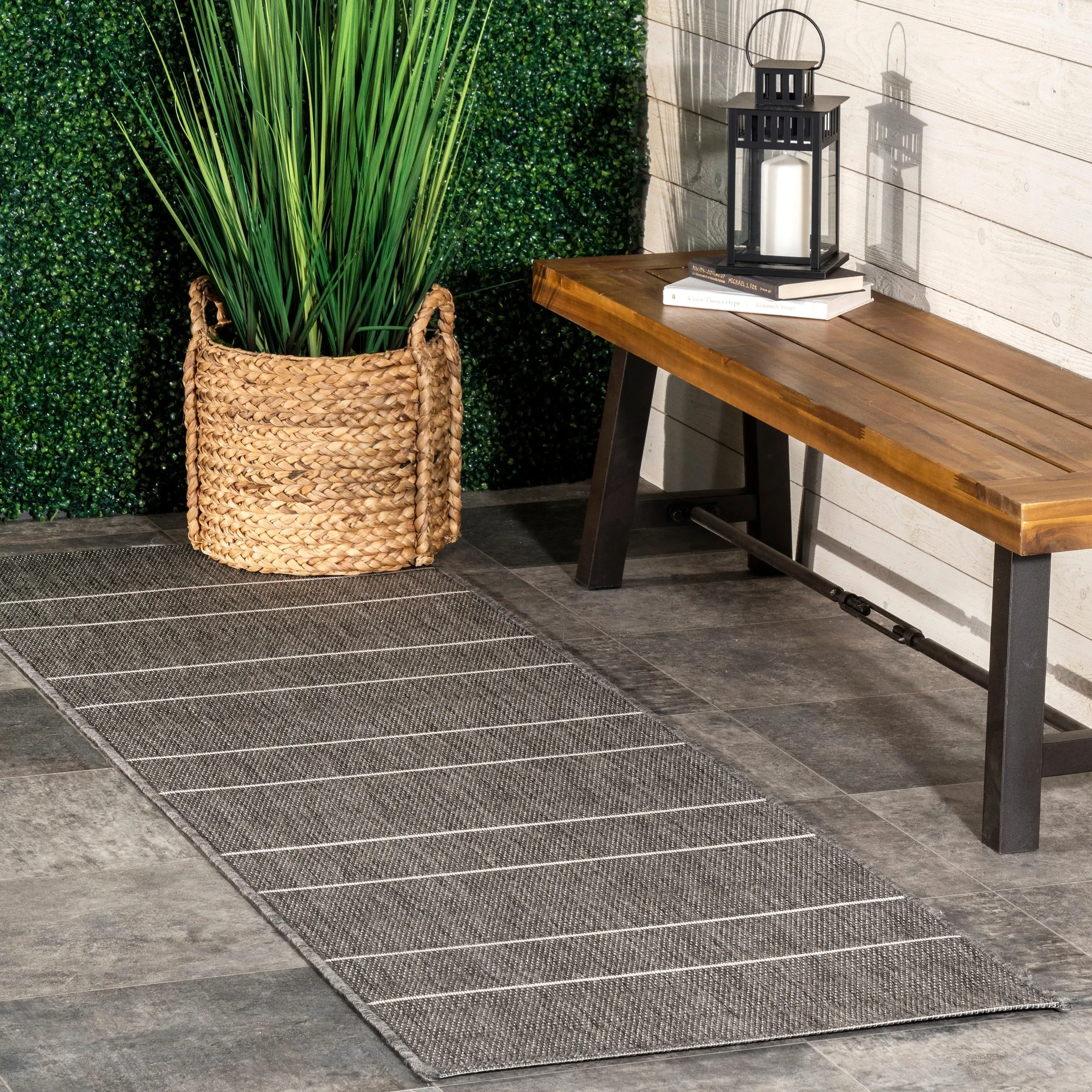 Nuloom Alaina Indoor/Outdoor Striped Area Rug