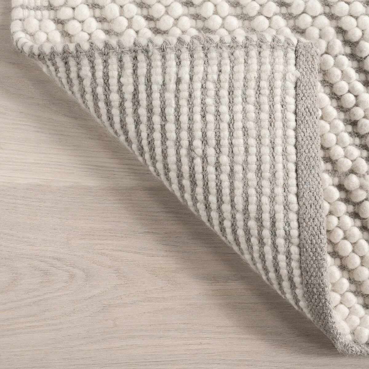 Nuloom Bijorne Modern Geometric Wool Area Rug