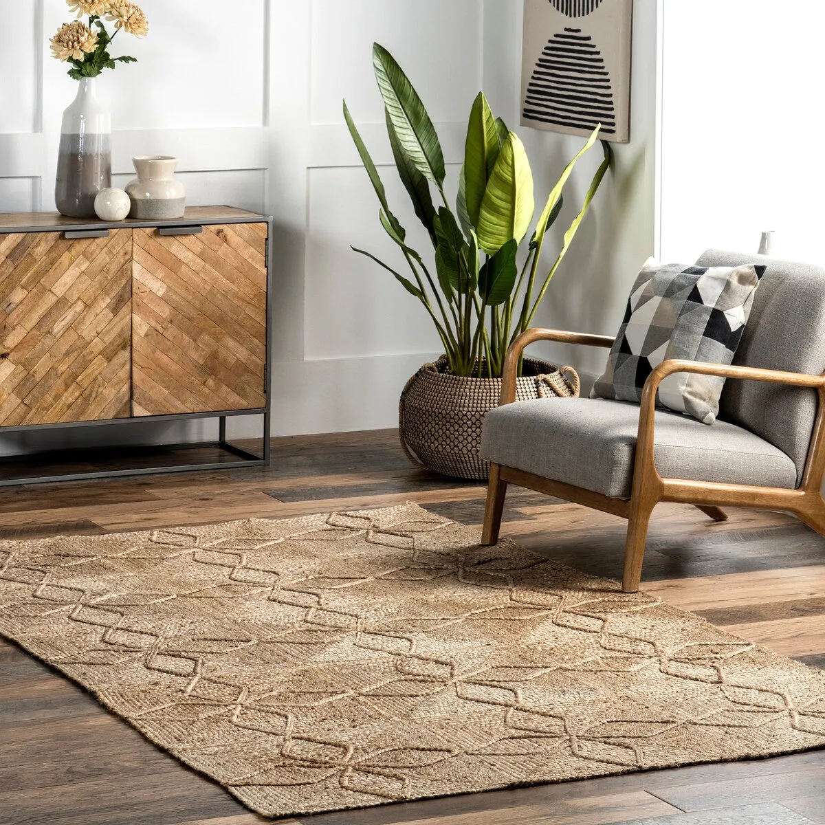 Nuloom Brigetta Geometric Floral Jute Area Rug.