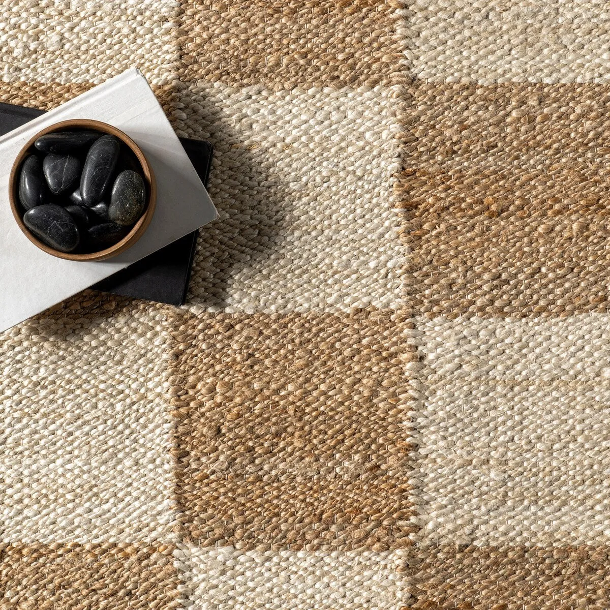 Nuloom Christana Traditional Checkered Jute Area Rug