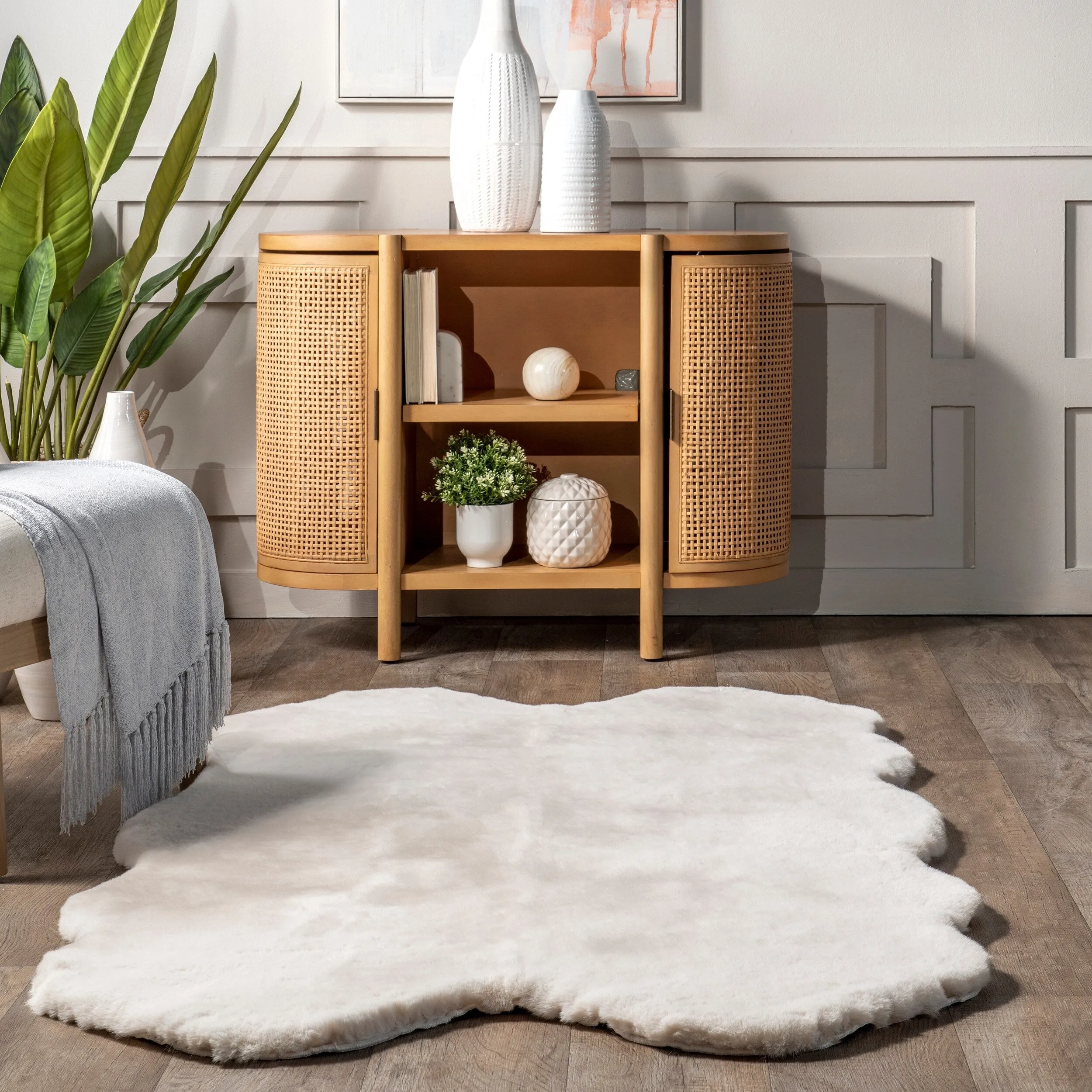 Nuloom Corra SuperiorWash Faux SheepSkin Machine Washable Area Rug