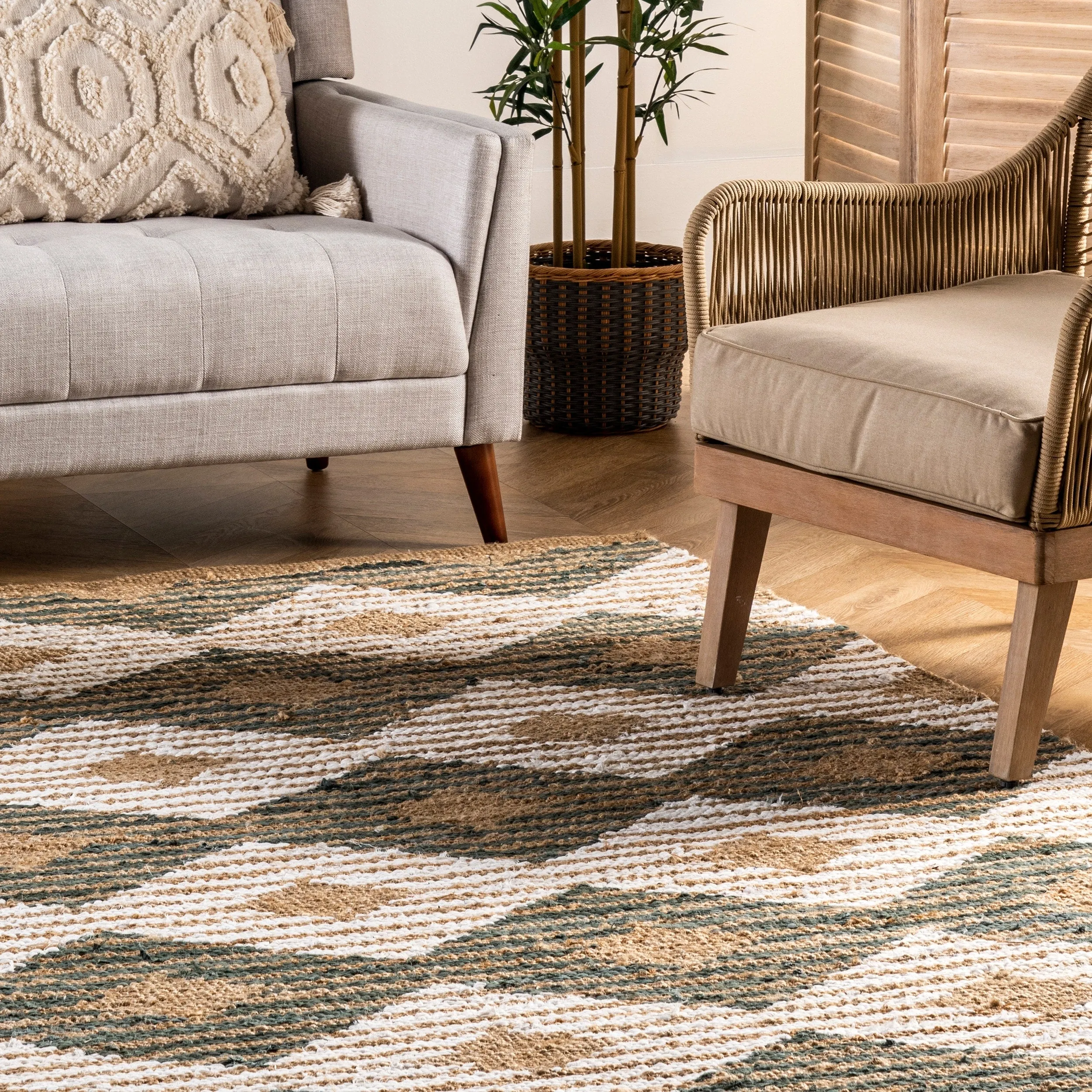 Nuloom Hand Braided Marla Denim And Jute Diamonds Area Rug