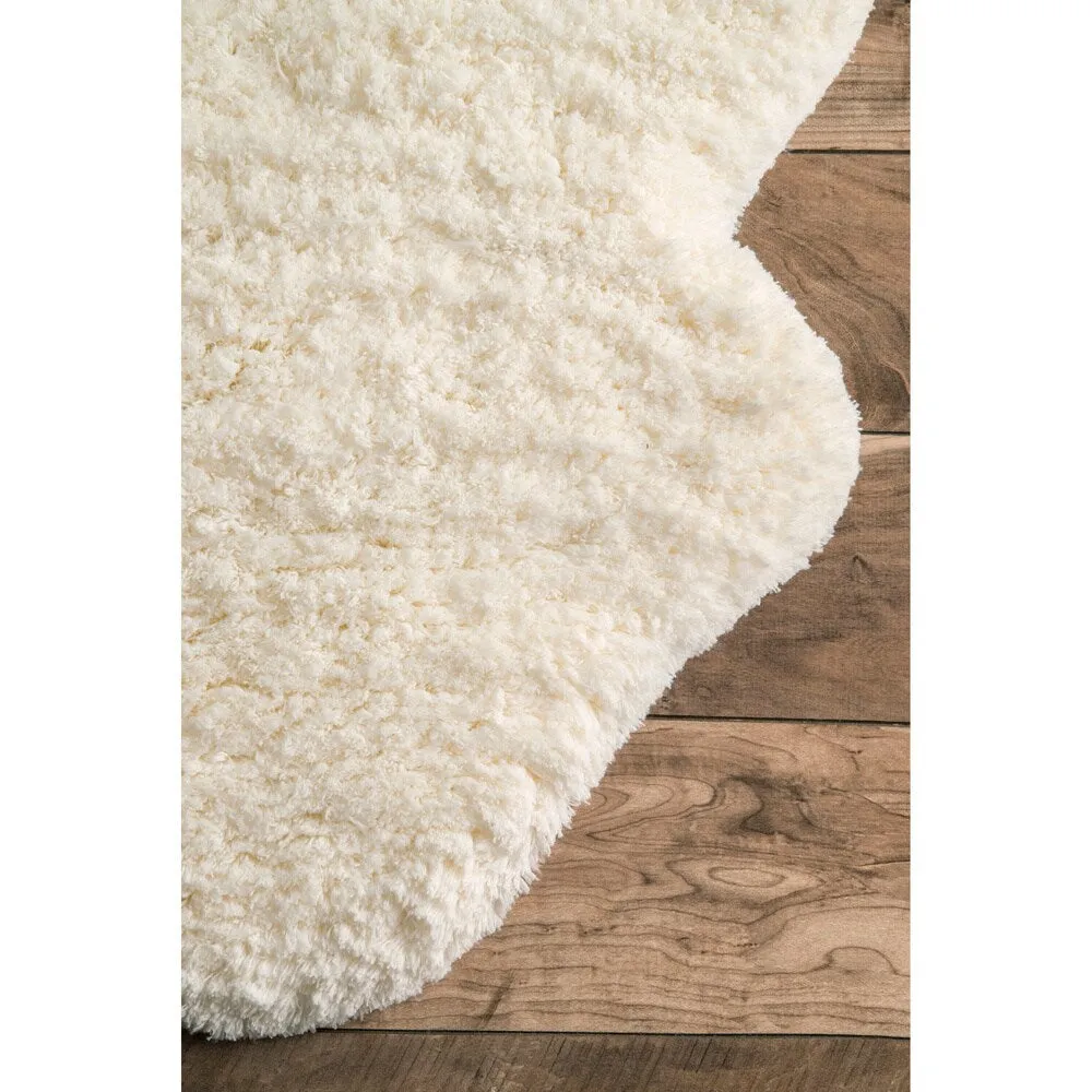Nuloom Handmade Faux Sheepskin Sexto Pelt Natural Shag Rug - 4'9 x 6'