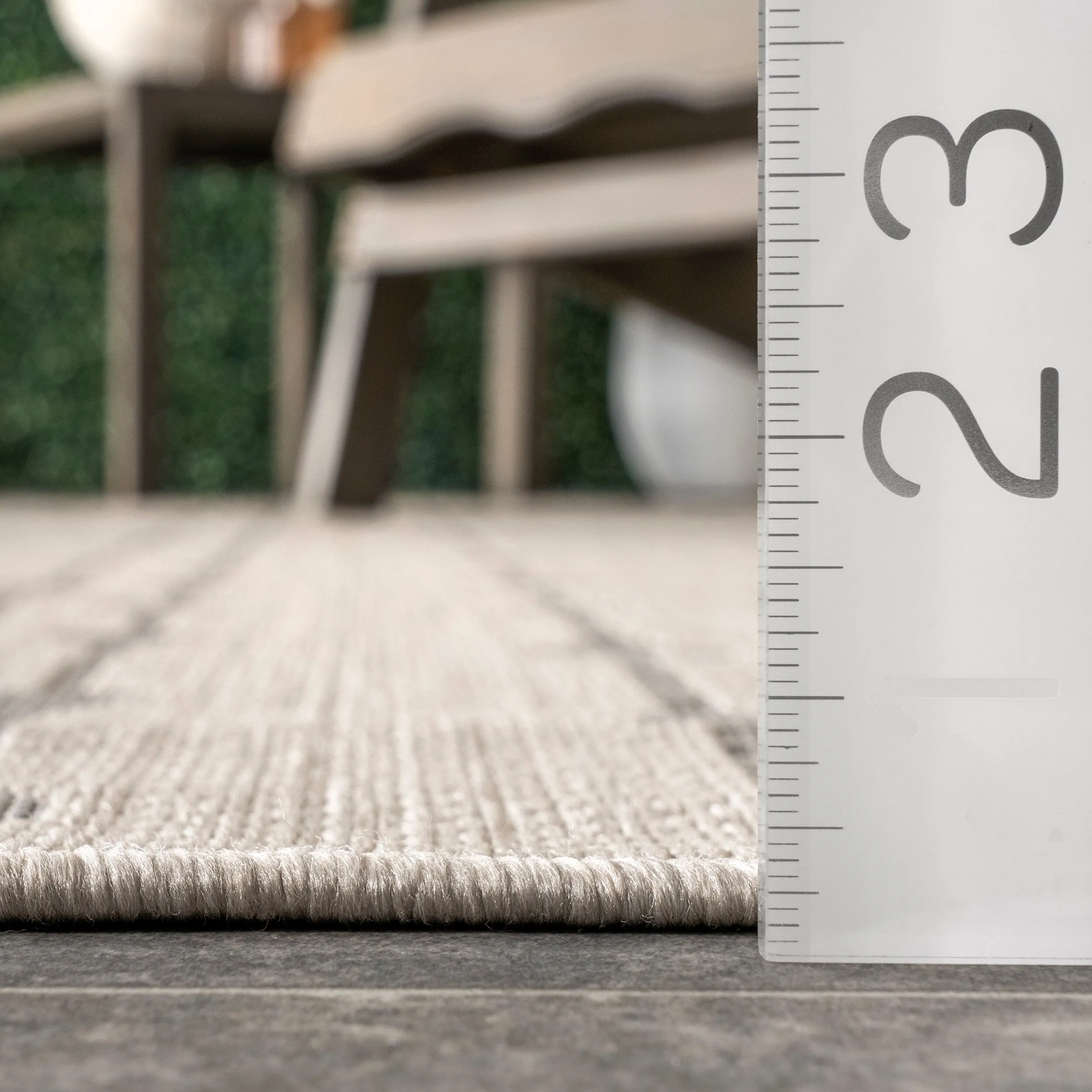 Nuloom Kiernan Vertical Teardrop Stripe Indoor/Outdoor Area Rug