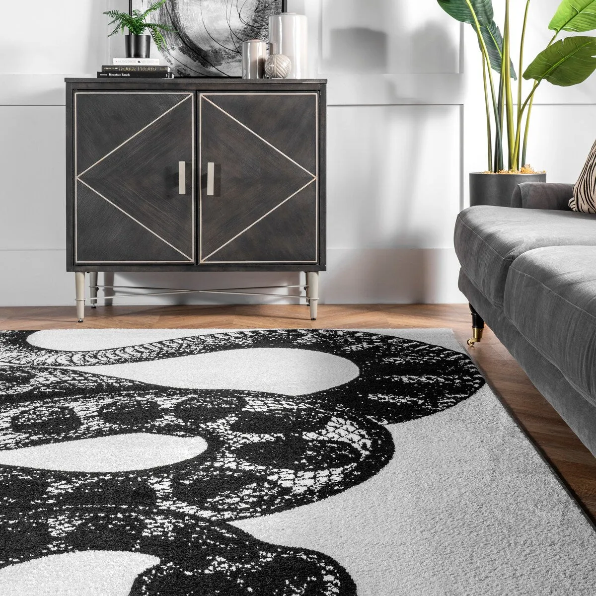 Nuloom Leopold Serpent Area Rug