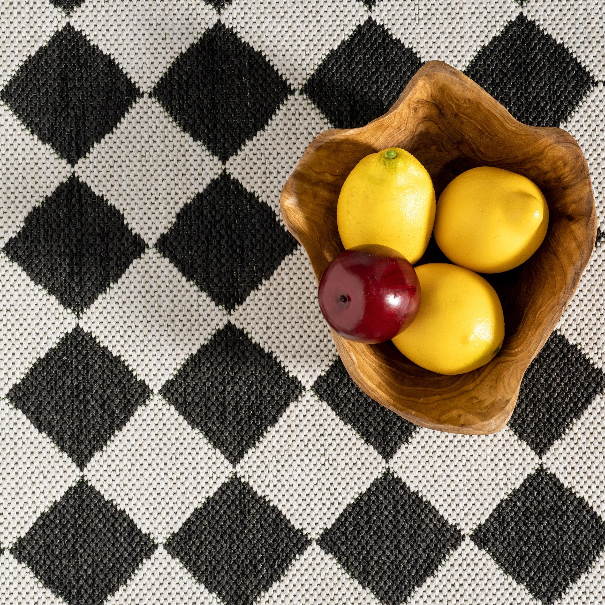 Nuloom Myka Checkered Indoor/Outdoor Area Rug