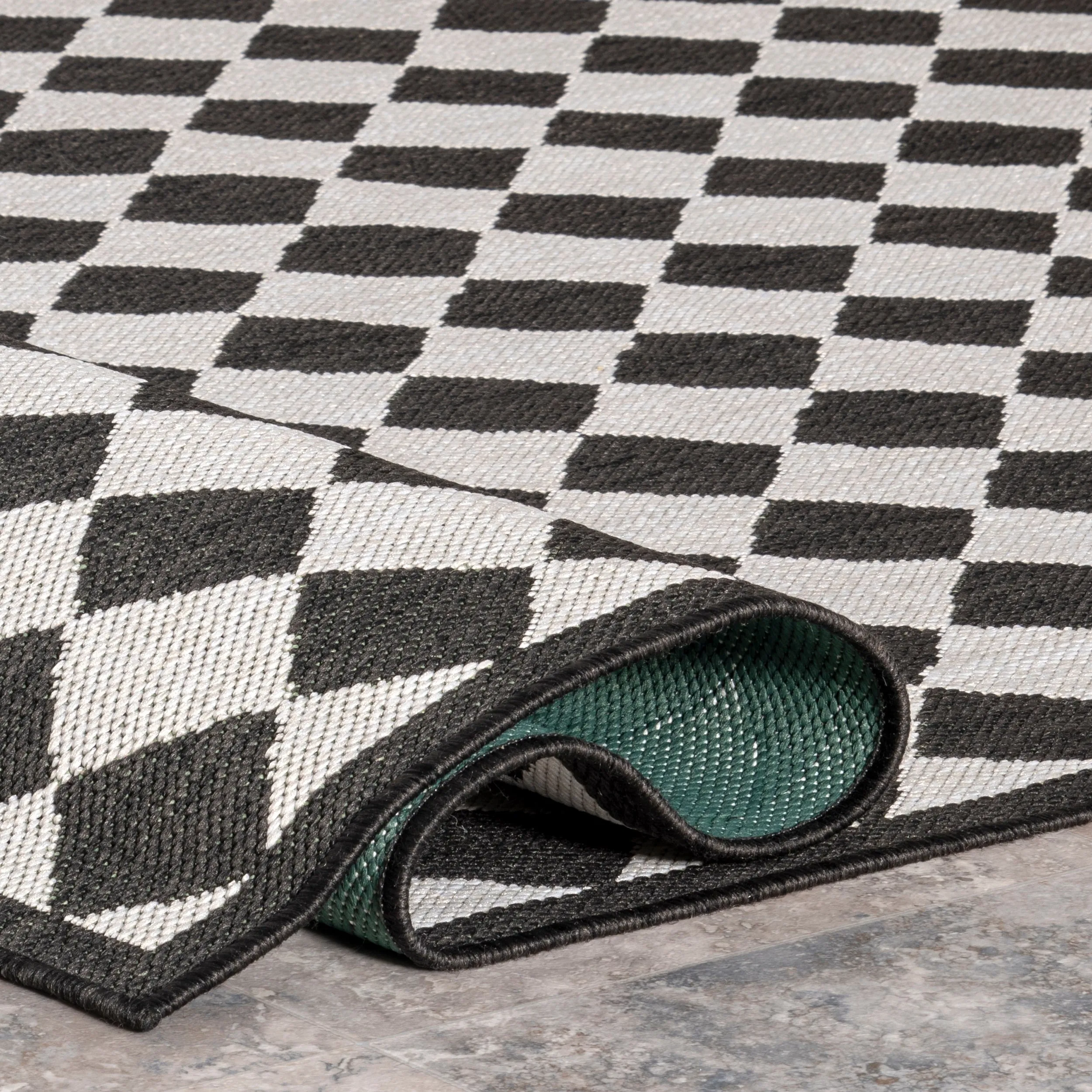 Nuloom Myka Checkered Indoor/Outdoor Area Rug