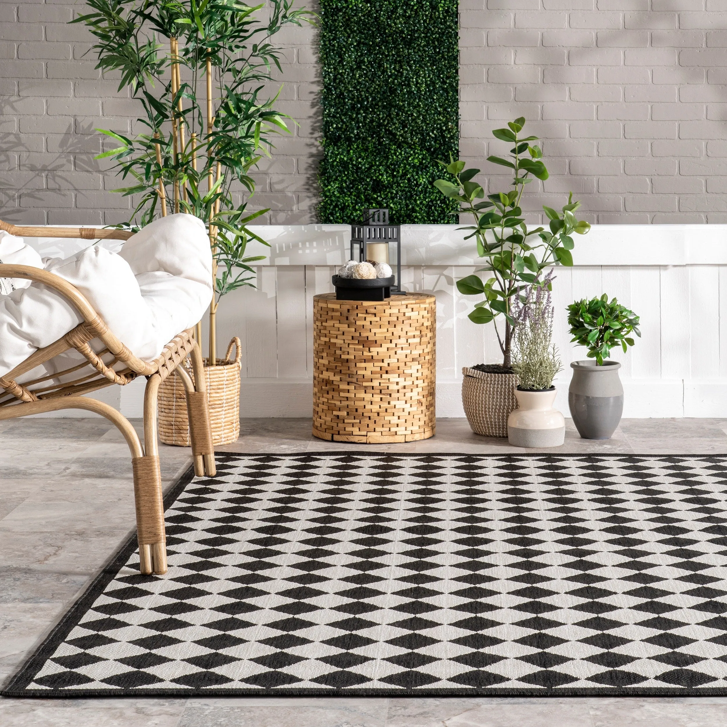Nuloom Myka Checkered Indoor/Outdoor Area Rug