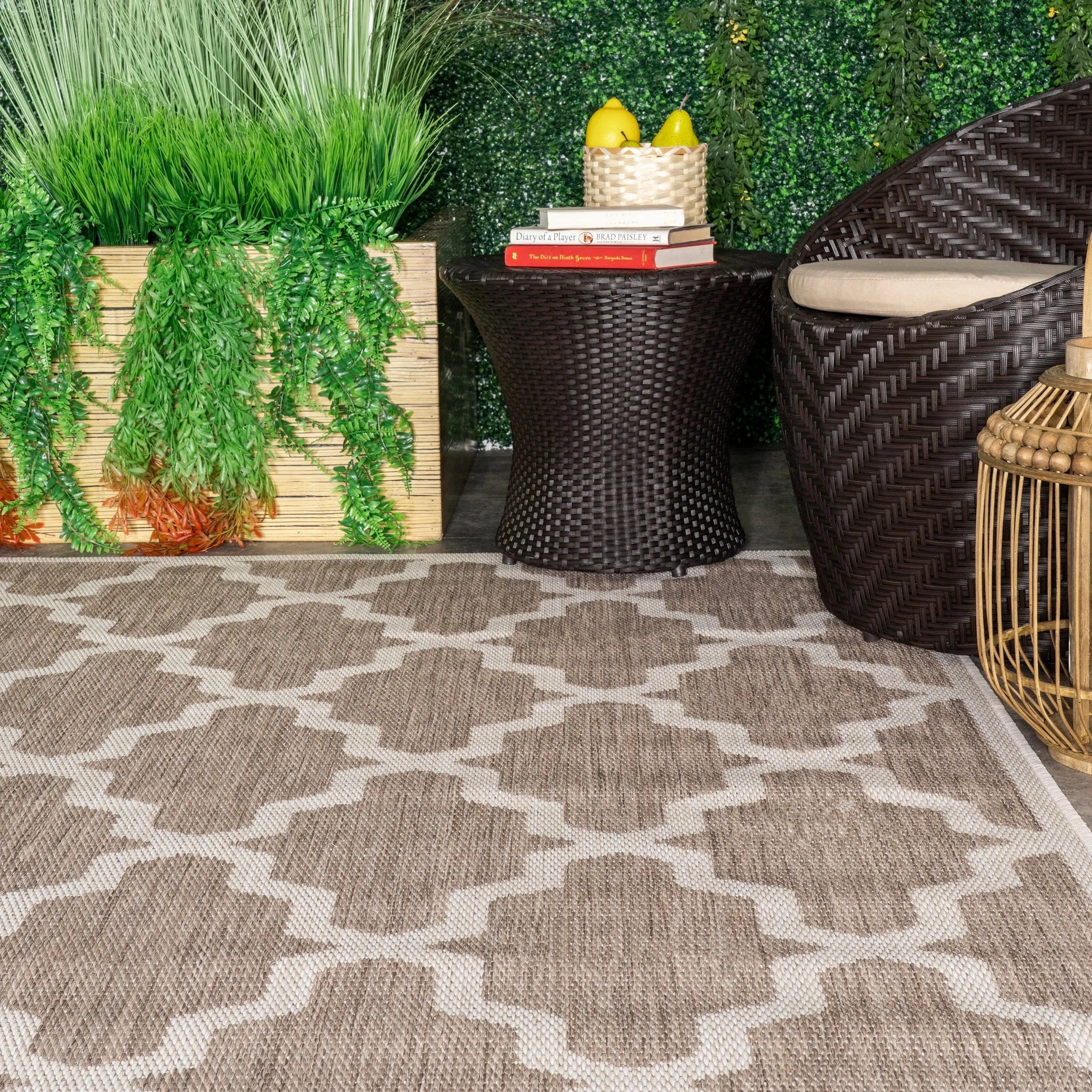 Nuloom Outdoor Moroccan Trellis Area Rug