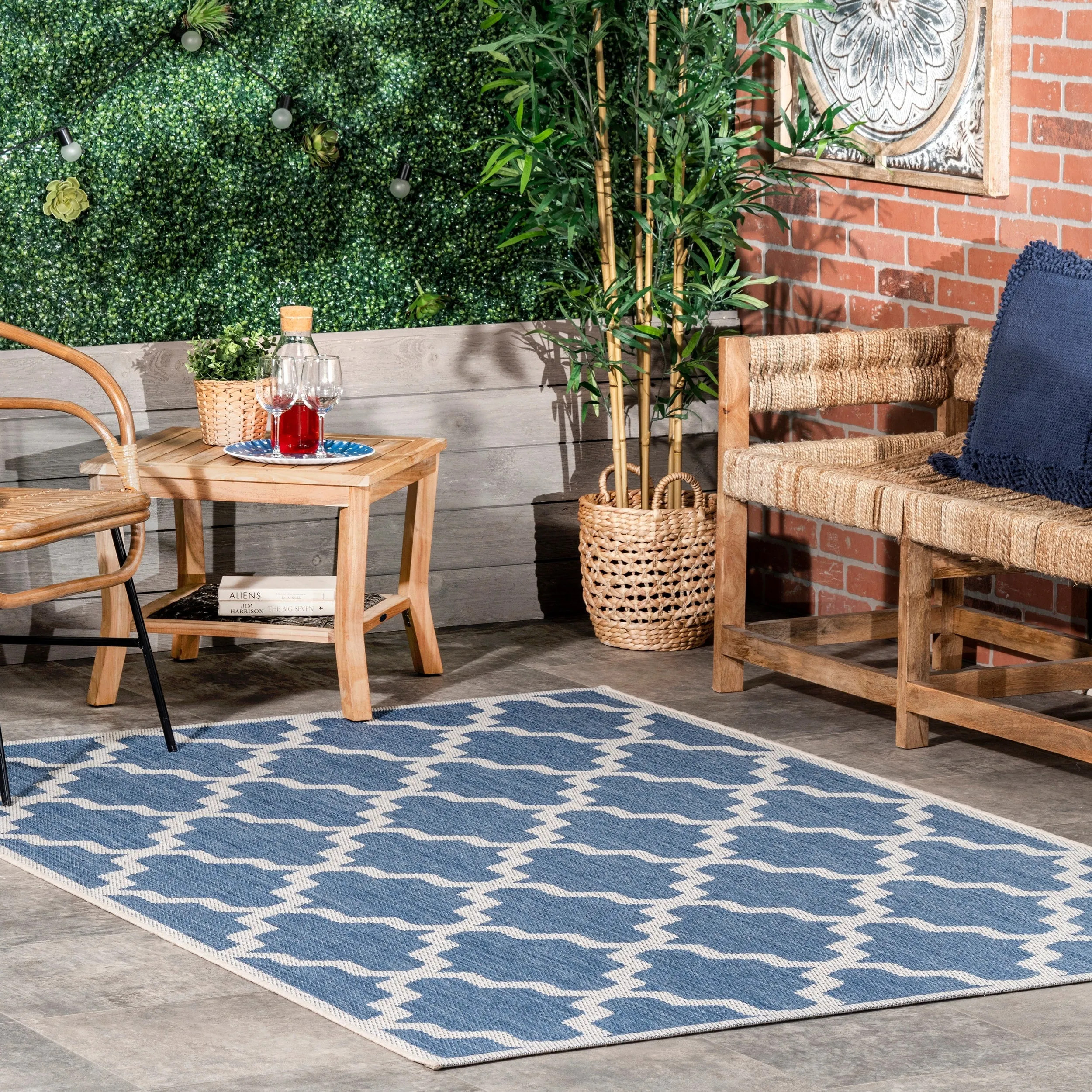 Nuloom Outdoor Moroccan Trellis Area Rug