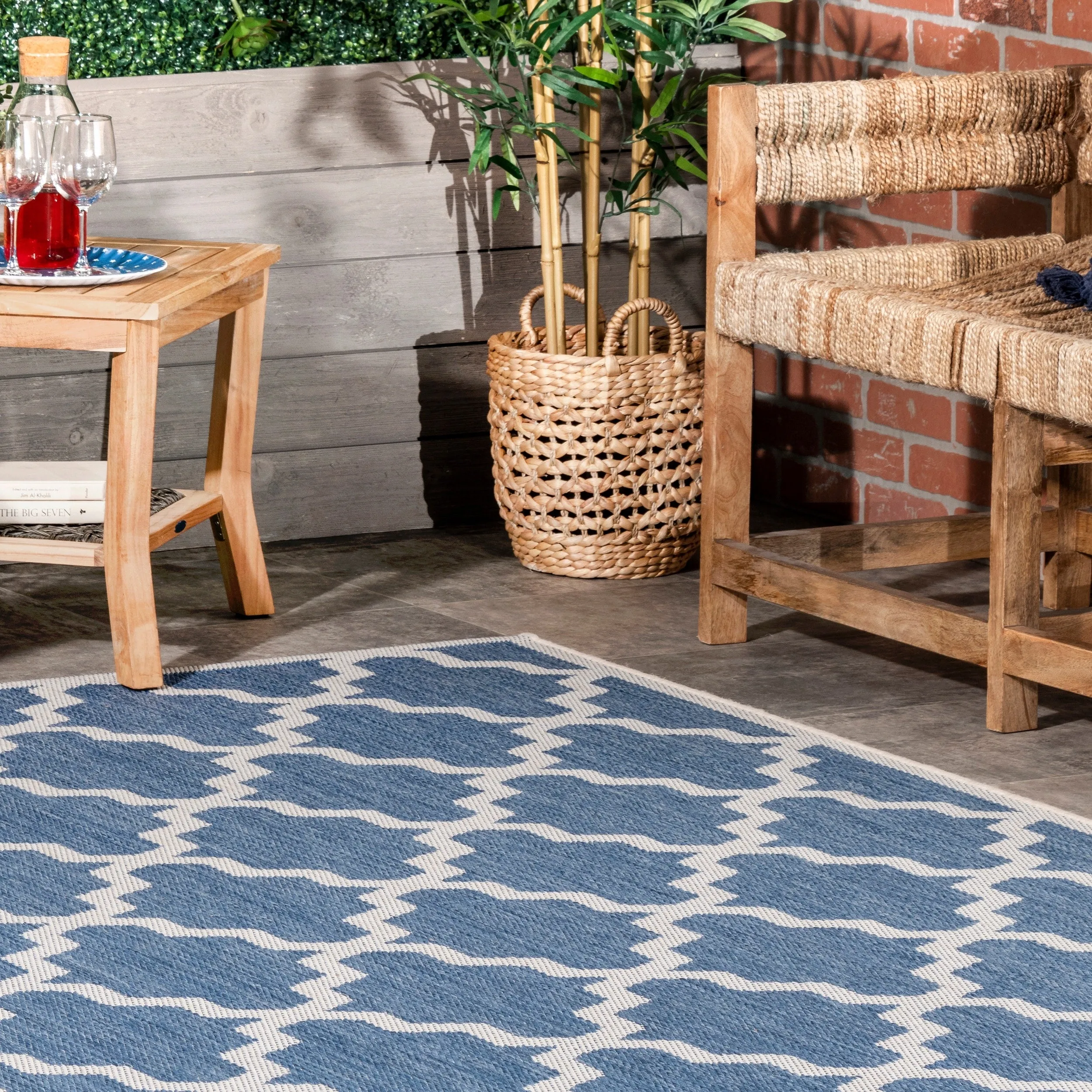 Nuloom Outdoor Moroccan Trellis Area Rug