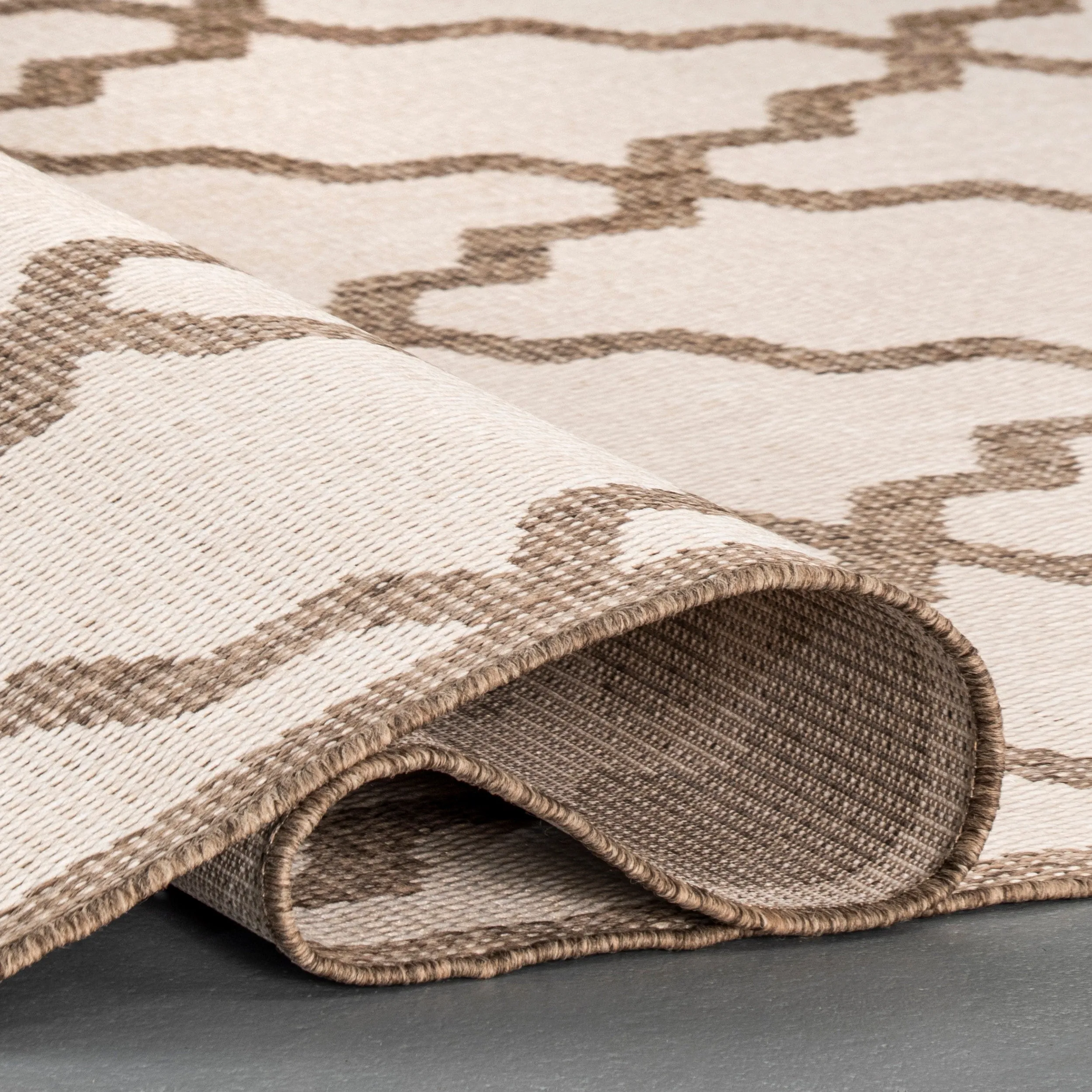 Nuloom Outdoor Moroccan Trellis Area Rug