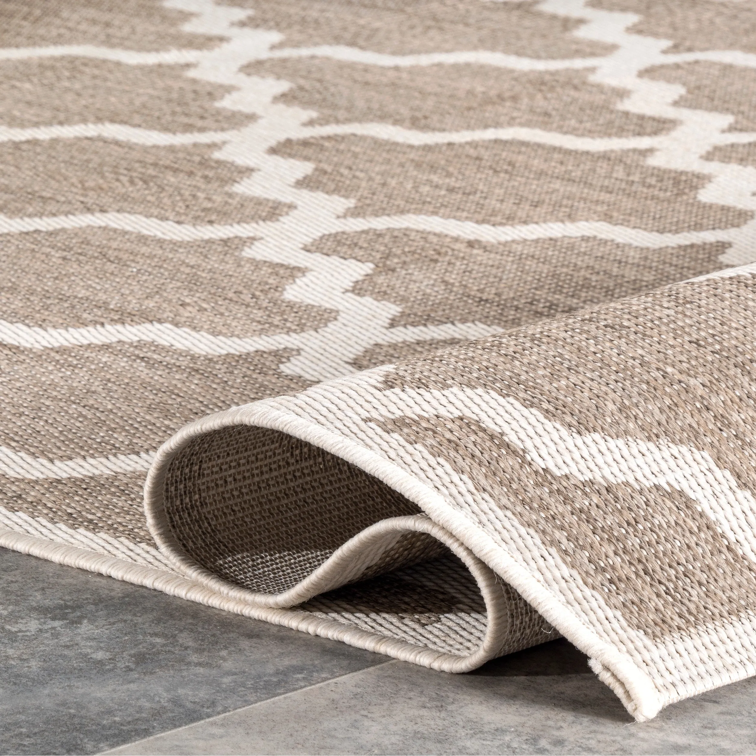 Nuloom Outdoor Moroccan Trellis Area Rug