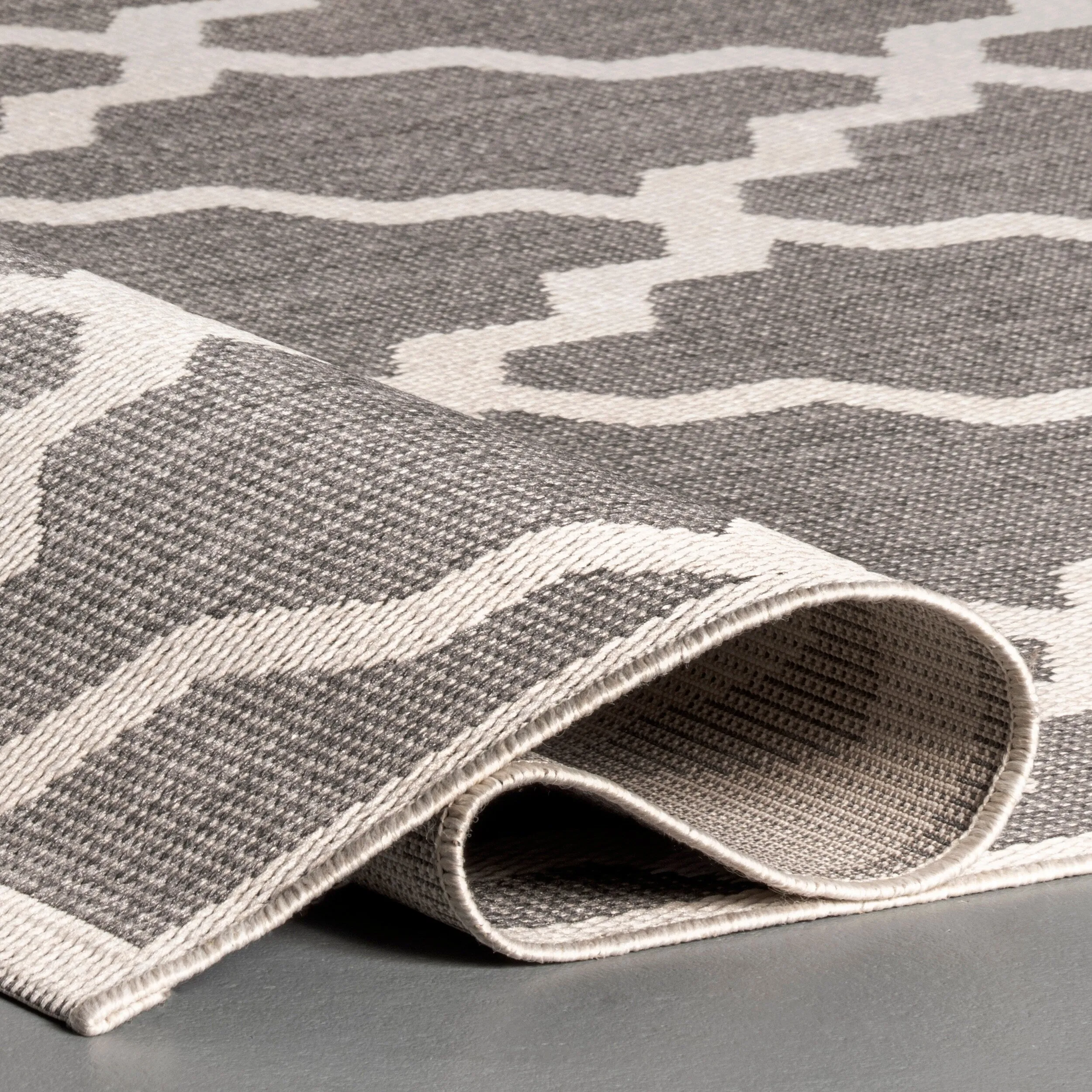 Nuloom Outdoor Moroccan Trellis Area Rug