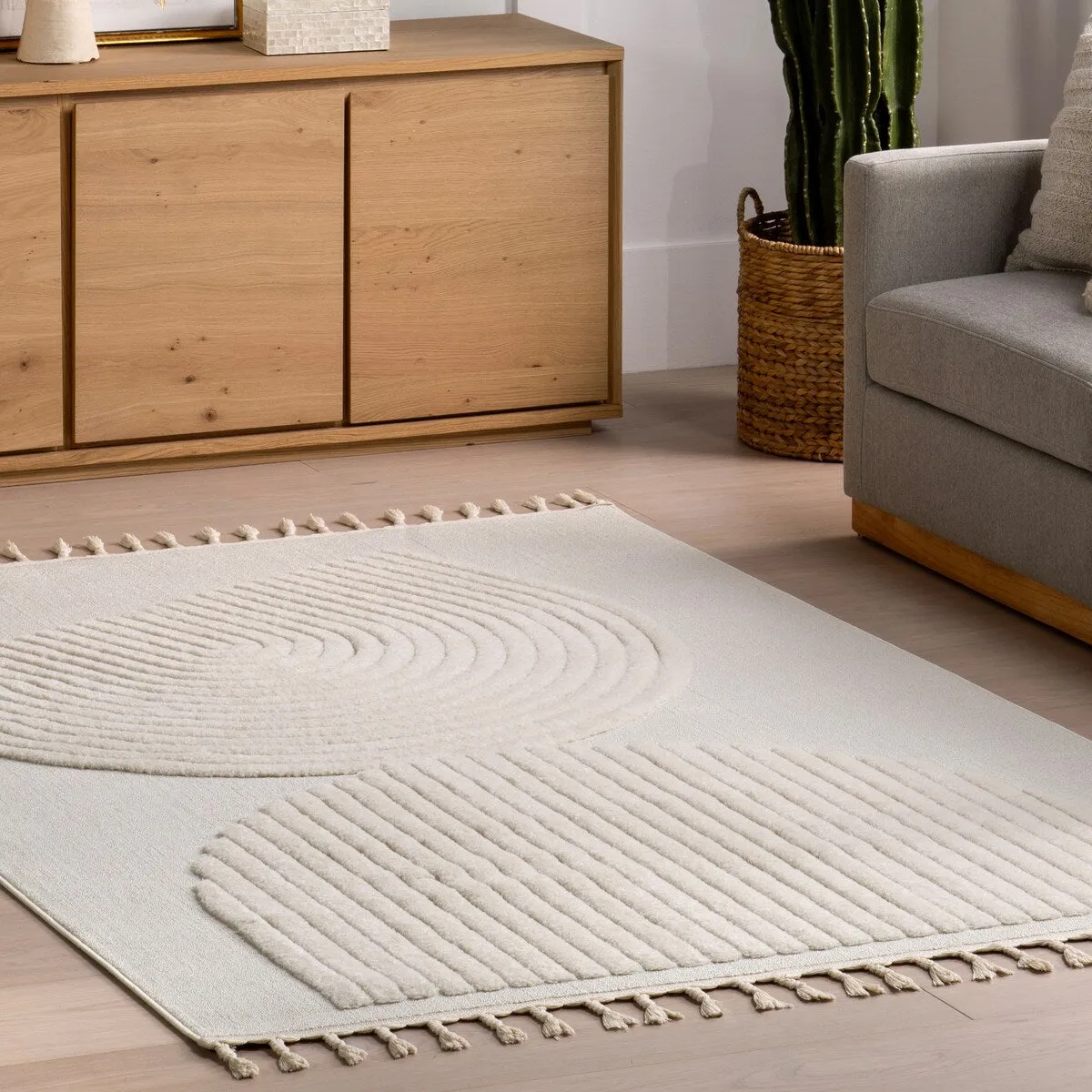 Nuloom Priti High-Low Modern Geometric Tasseled Area Rug