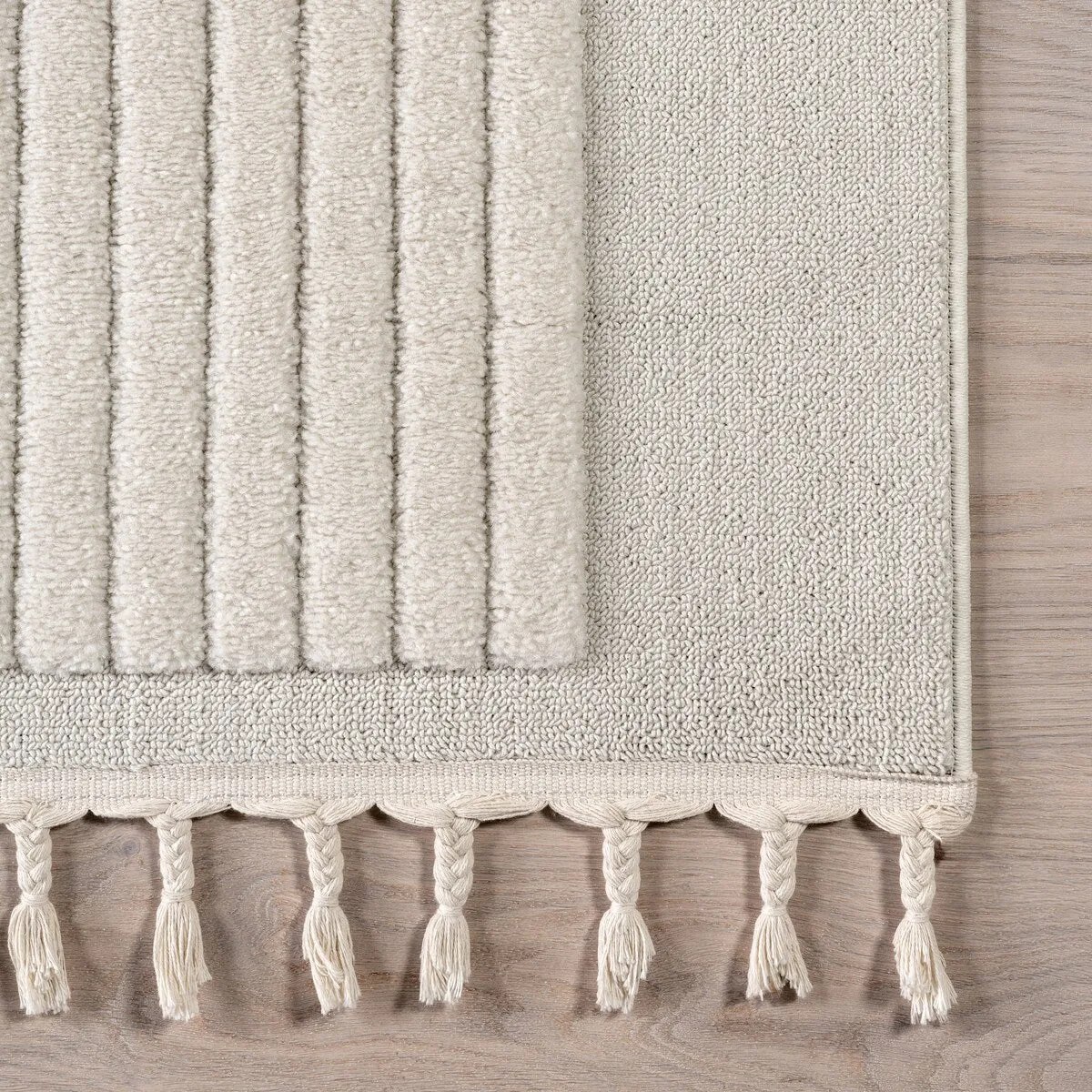 Nuloom Priti High-Low Modern Geometric Tasseled Area Rug