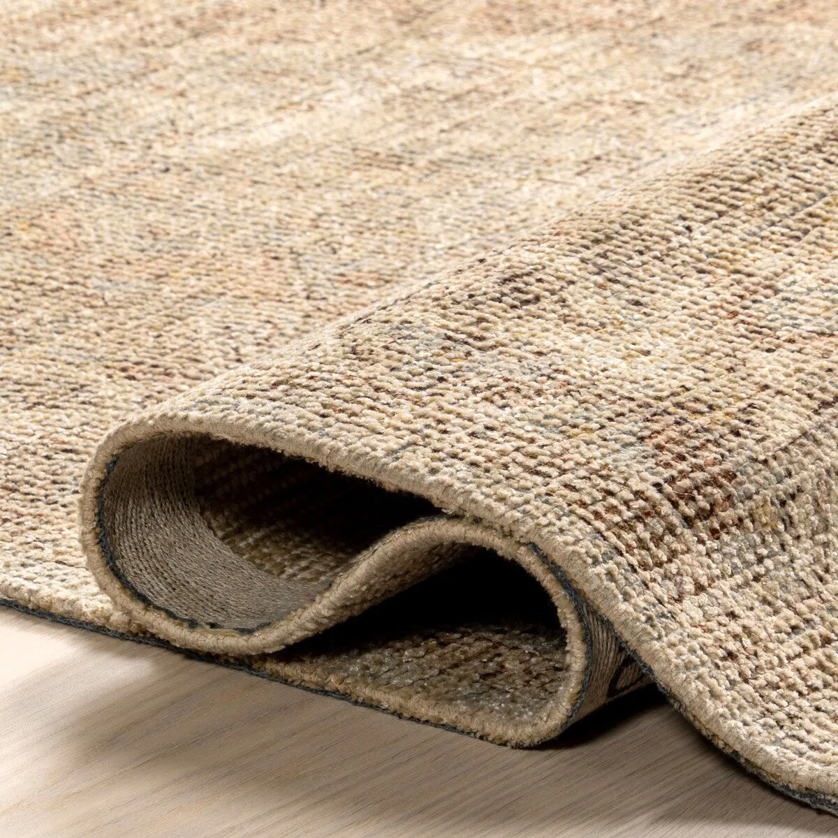 Nuloom Rosia Traditional Persian Tasseled Area Rug