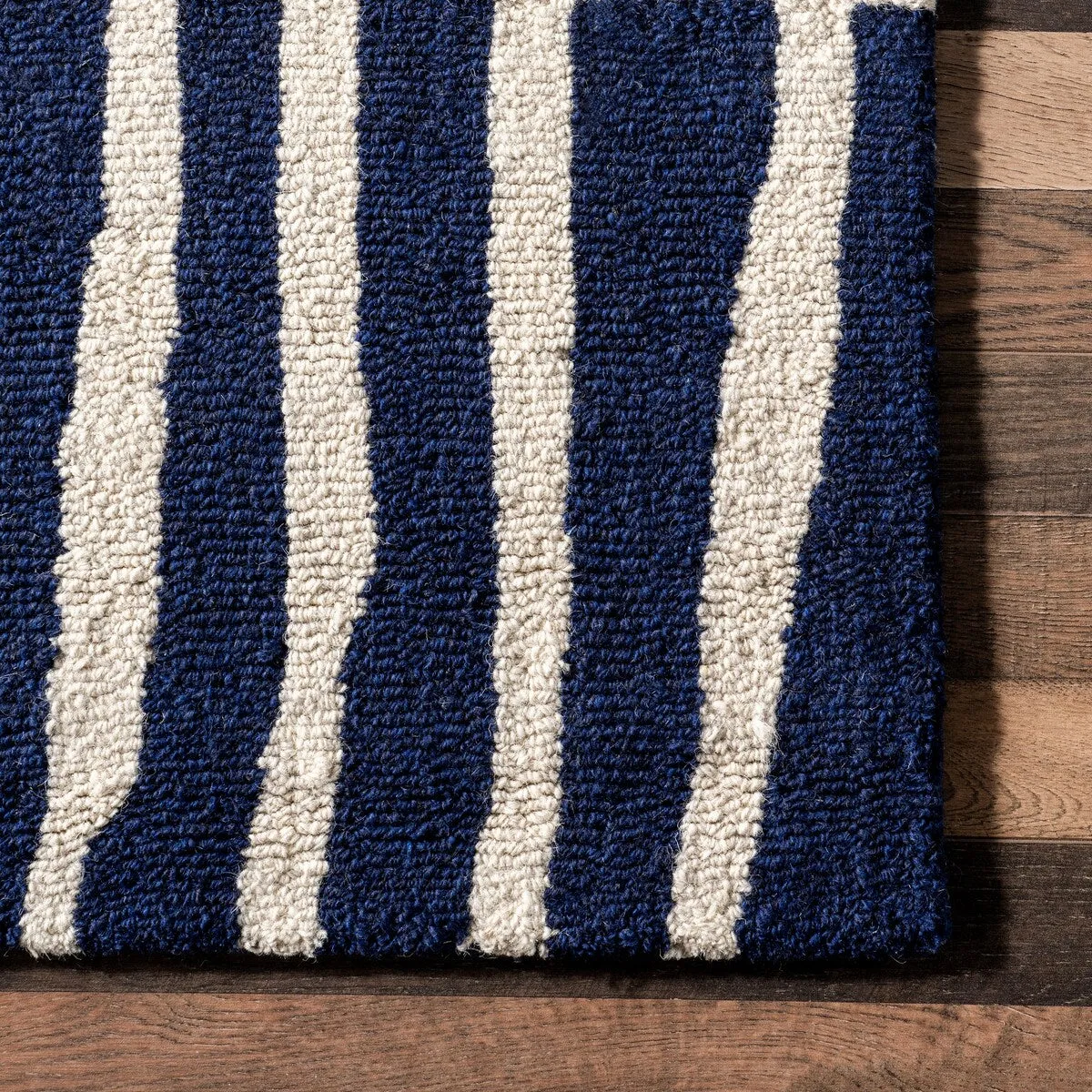 Nuloom Roxane Contempoary Striped Area Rug